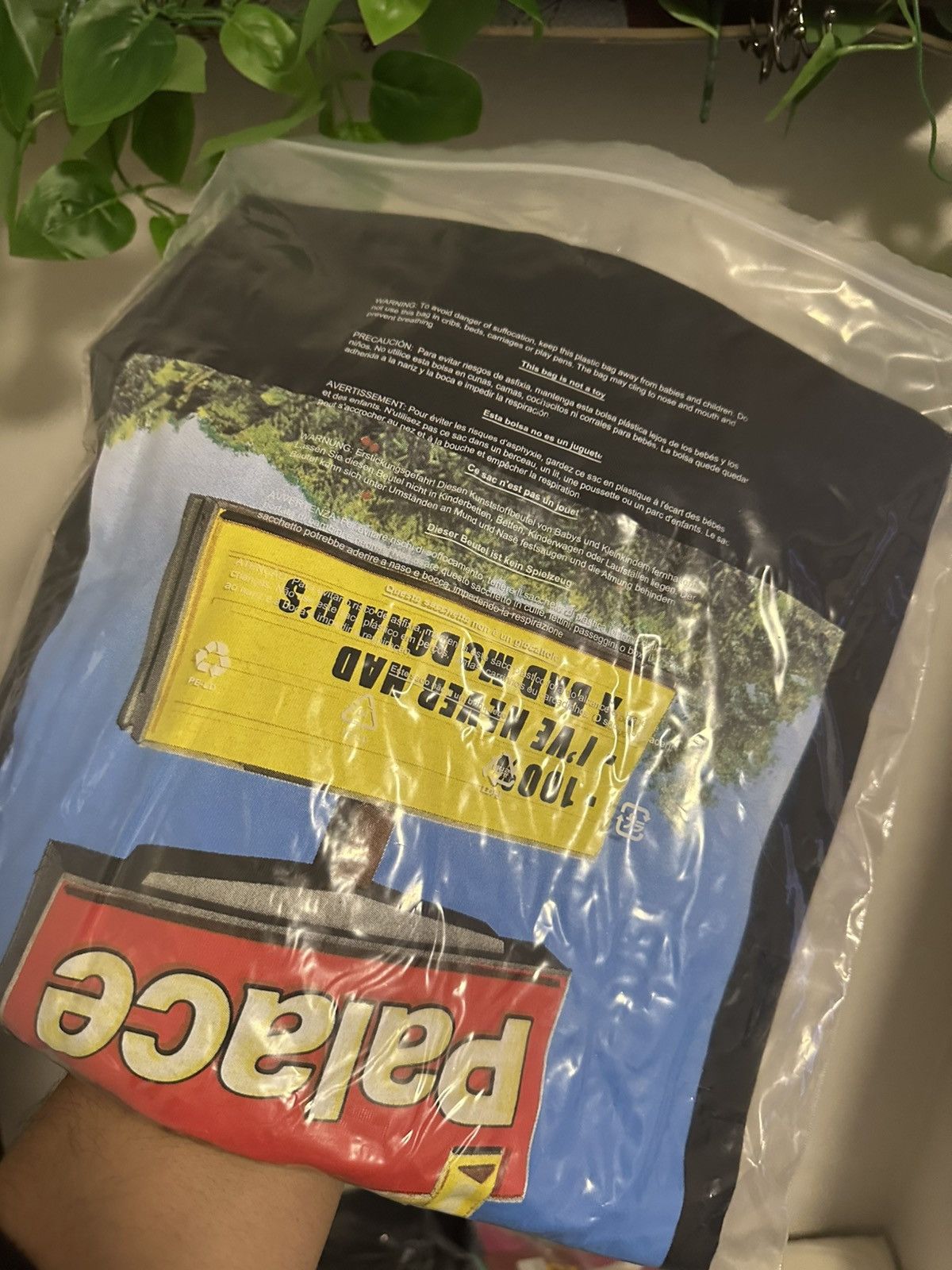 Palace Palace x McDonald’s sign tee. Size US S / EU 44-46 / 1 - 4 Thumbnail