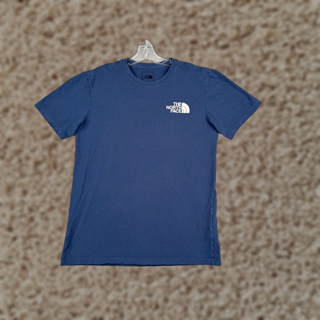 The North Face The North Face Shirt Men Small Blue Cotton Blend Short Sleeve Crew Neck Outdoor Logo Size US S / EU 44-46 / 1 - 1 Thumbnail