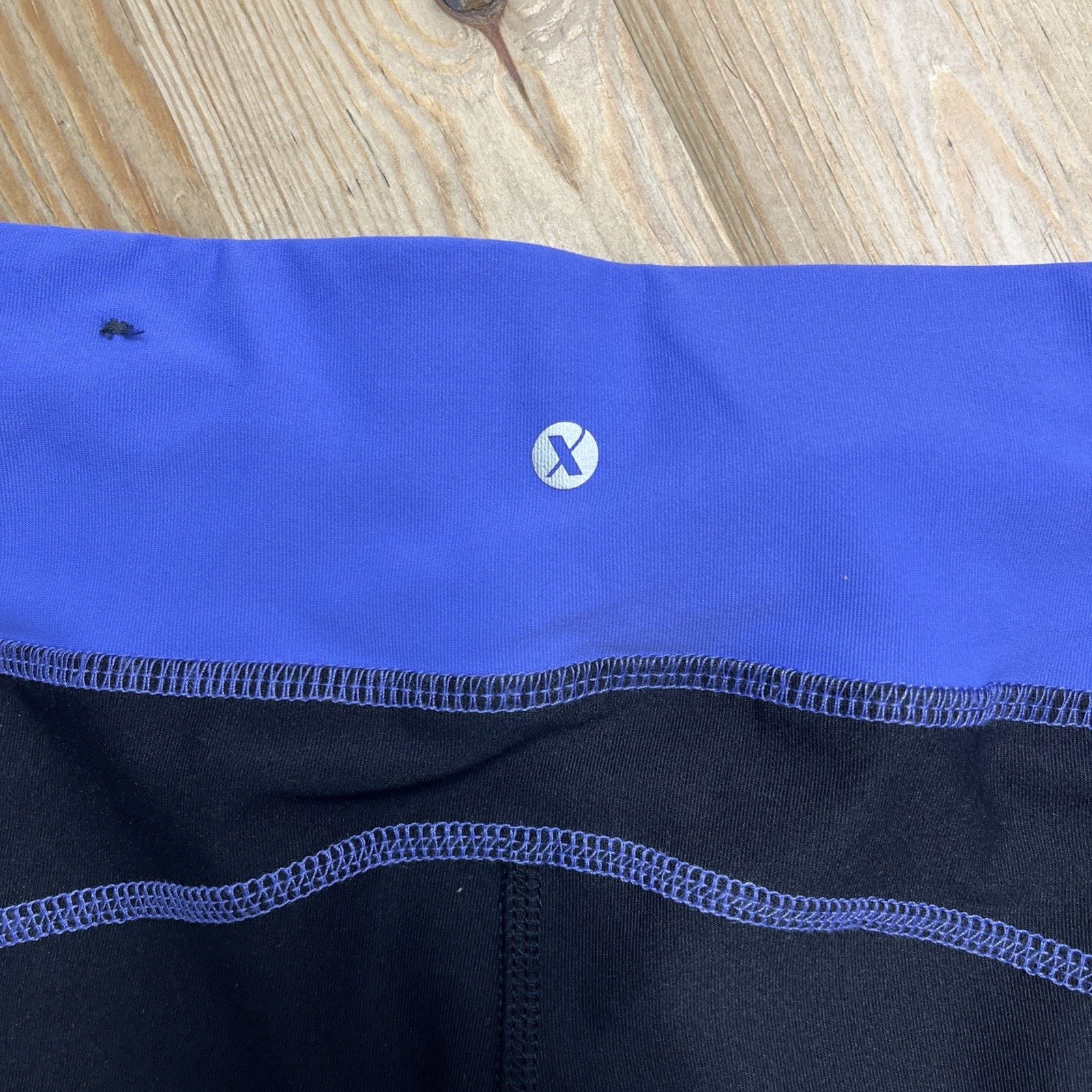 Other XERSION Athletic Capri Black Purple Workout Leggings Sz M Size 29" - 4 Thumbnail