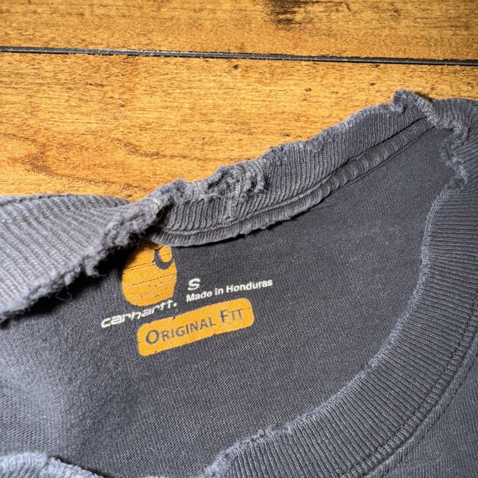 Carhartt × Vintage Carhartt Pocket T-Shirt Small Black 19x27 Distressed Size US S / EU 44-46 / 1 - 4 Thumbnail