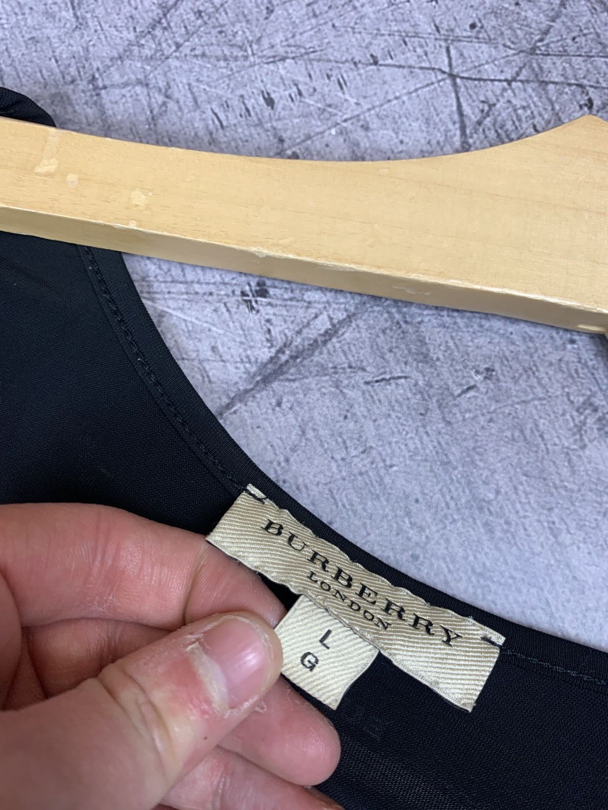 Burberry Designer Burberry London Black Long Sleeve T-Shirt Size M Size M / US 6-8 / IT 42-44 - 5 Thumbnail