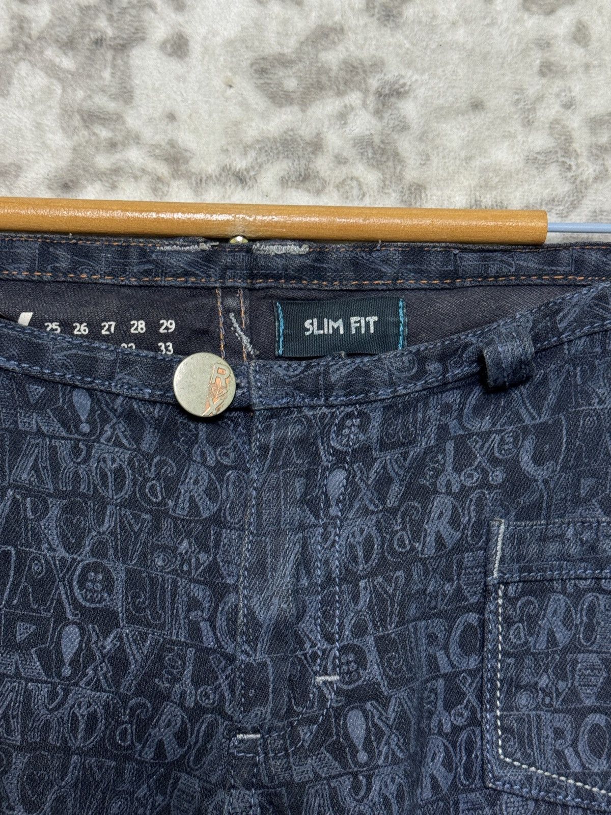 Quicksilver Vintage Roxy Monogram Graphic Bush Pants Low Rise Denim Size 32" / US 10 / IT 46 - 8 Thumbnail
