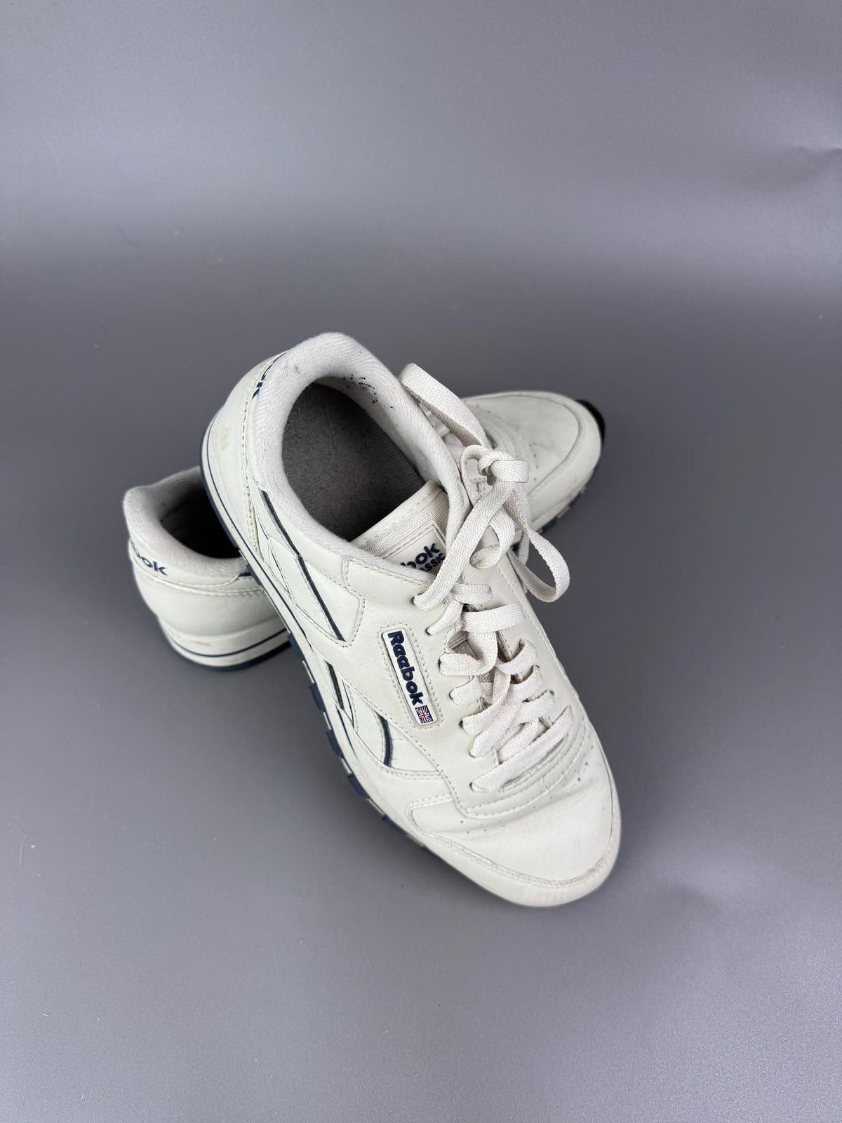 Reebok Reebok Classic White Leather Sneakers Size US 8 / EU 41 - 1 Thumbnail