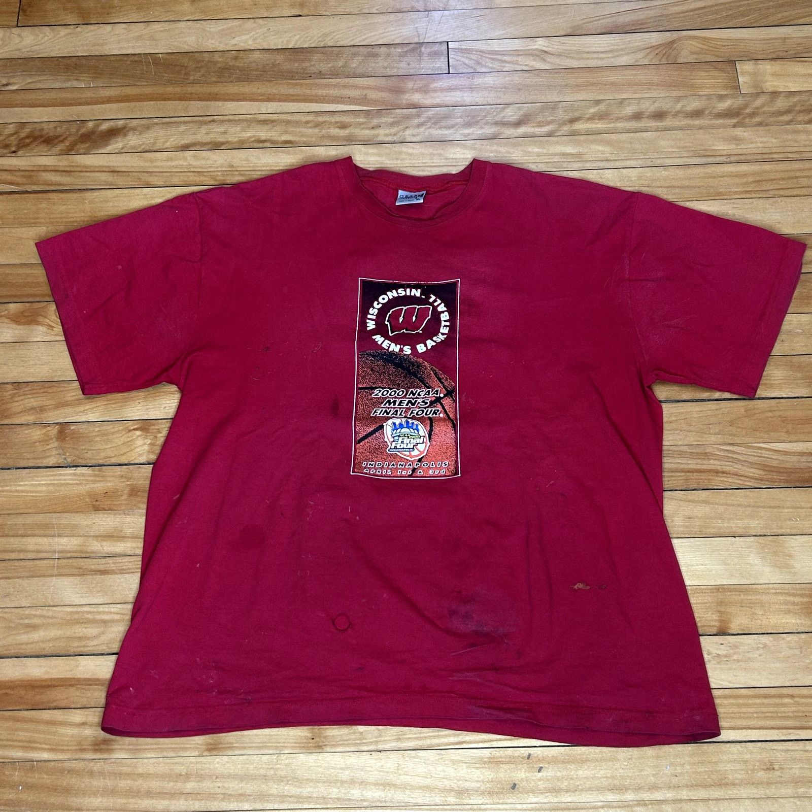 Vintage Y2K Badger Basketball Final Four T-Shirt Smoked XL Size US XL / EU 56 / 4 - 2 Thumbnail