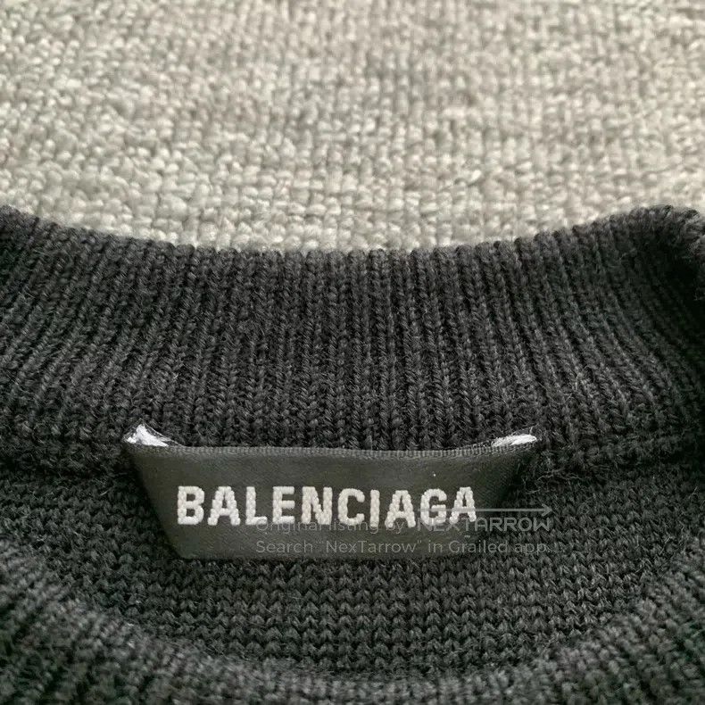 Balenciaga Balenciaga Black Multilingual Sweater Size XS Size US XS / EU 42 / 0 - 3 Thumbnail