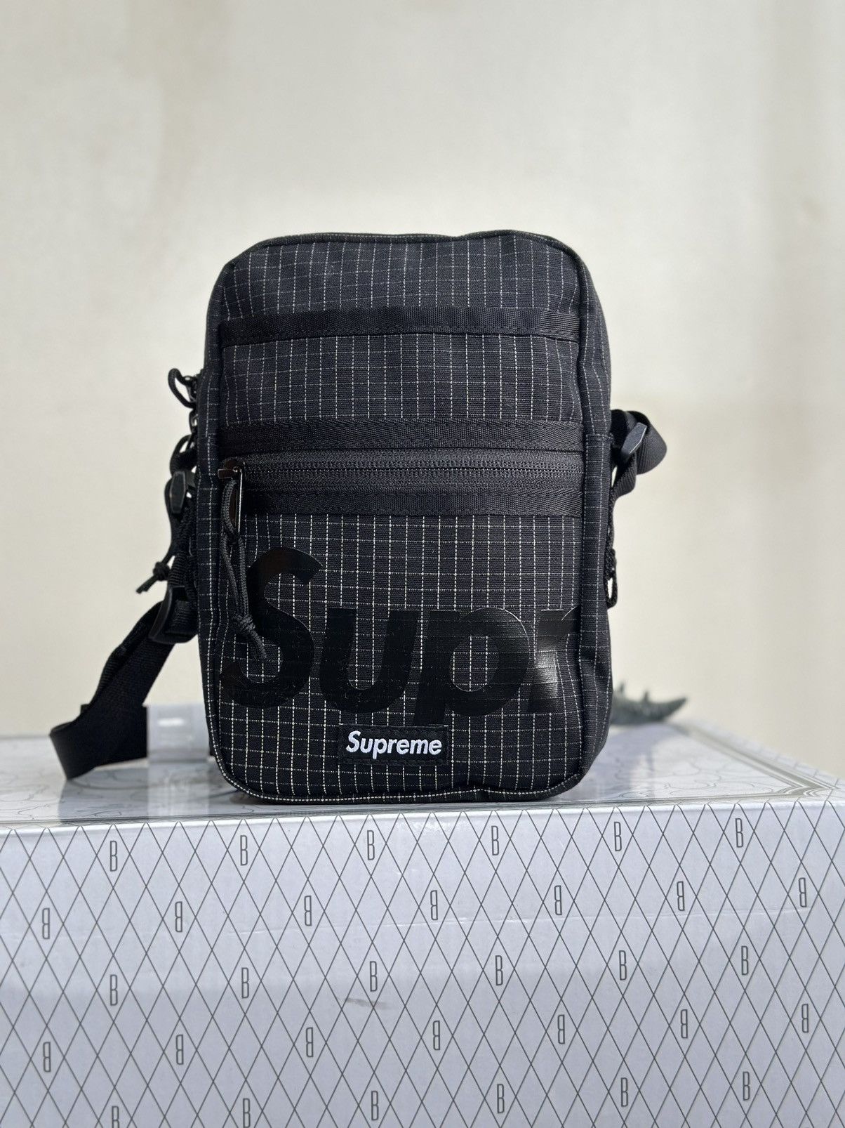 Supreme SUPREME SS24 Shoulder bag 3M Reflective Size ONE SIZE - 12 Thumbnail