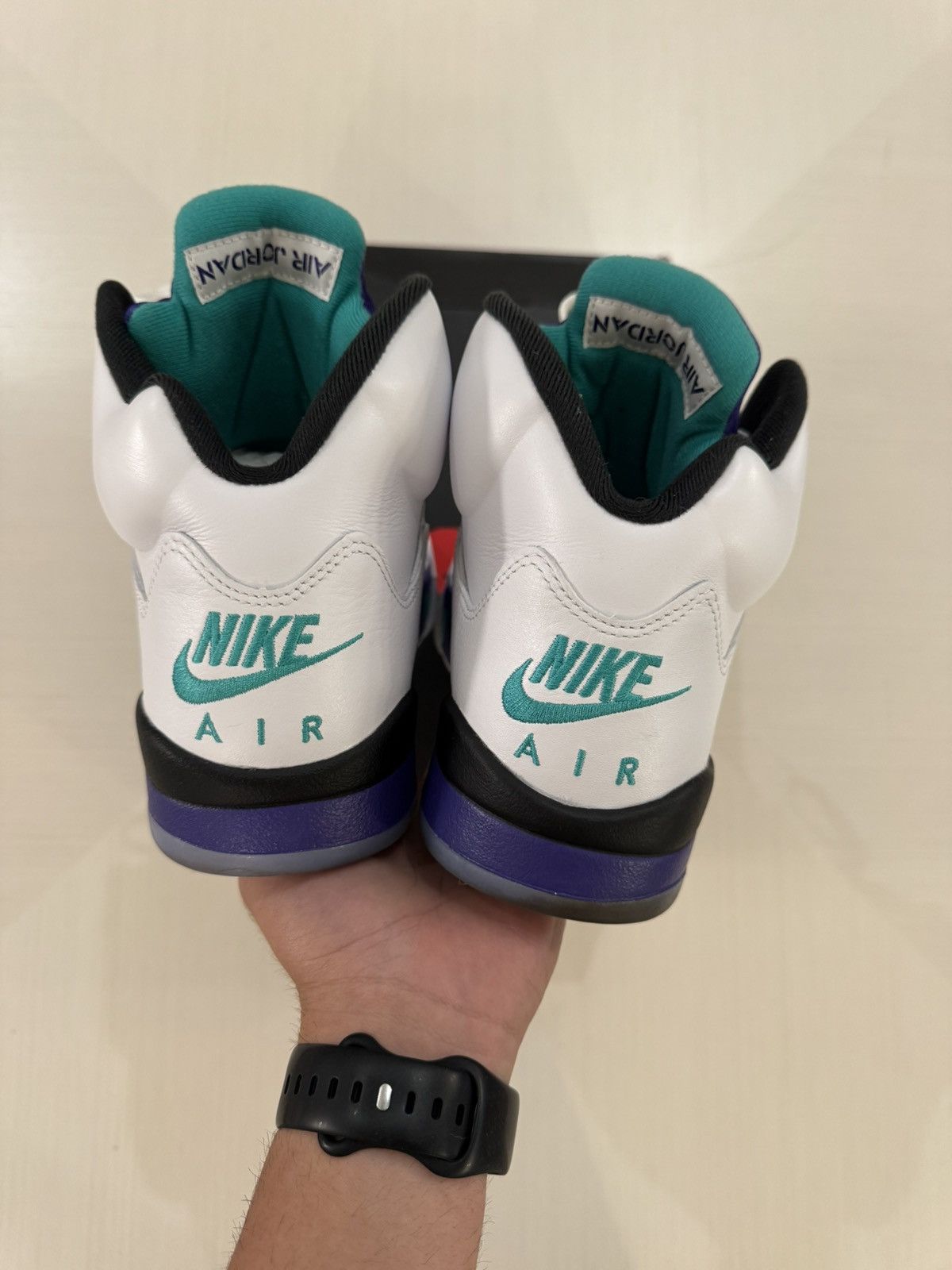 Jordan Brand Nike Air Jordan 5 Grape White Emerald HQ7979-100 Used sz 9.5 Size US 9.5 / EU 42-43 - 6 Thumbnail