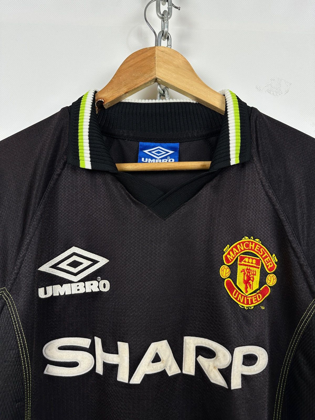 Umbro 1998/99 Umbro Manchester United Third Vintage Soccer Jersey Size US M / EU 48-50 / 2 - 7 Thumbnail