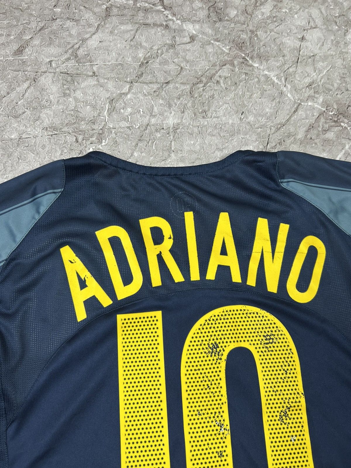 Nike Nike Adriano Inter Milan 2004 2005 2006 Third Soccer Jersey Size US M / EU 48-50 / 2 - 9 Thumbnail