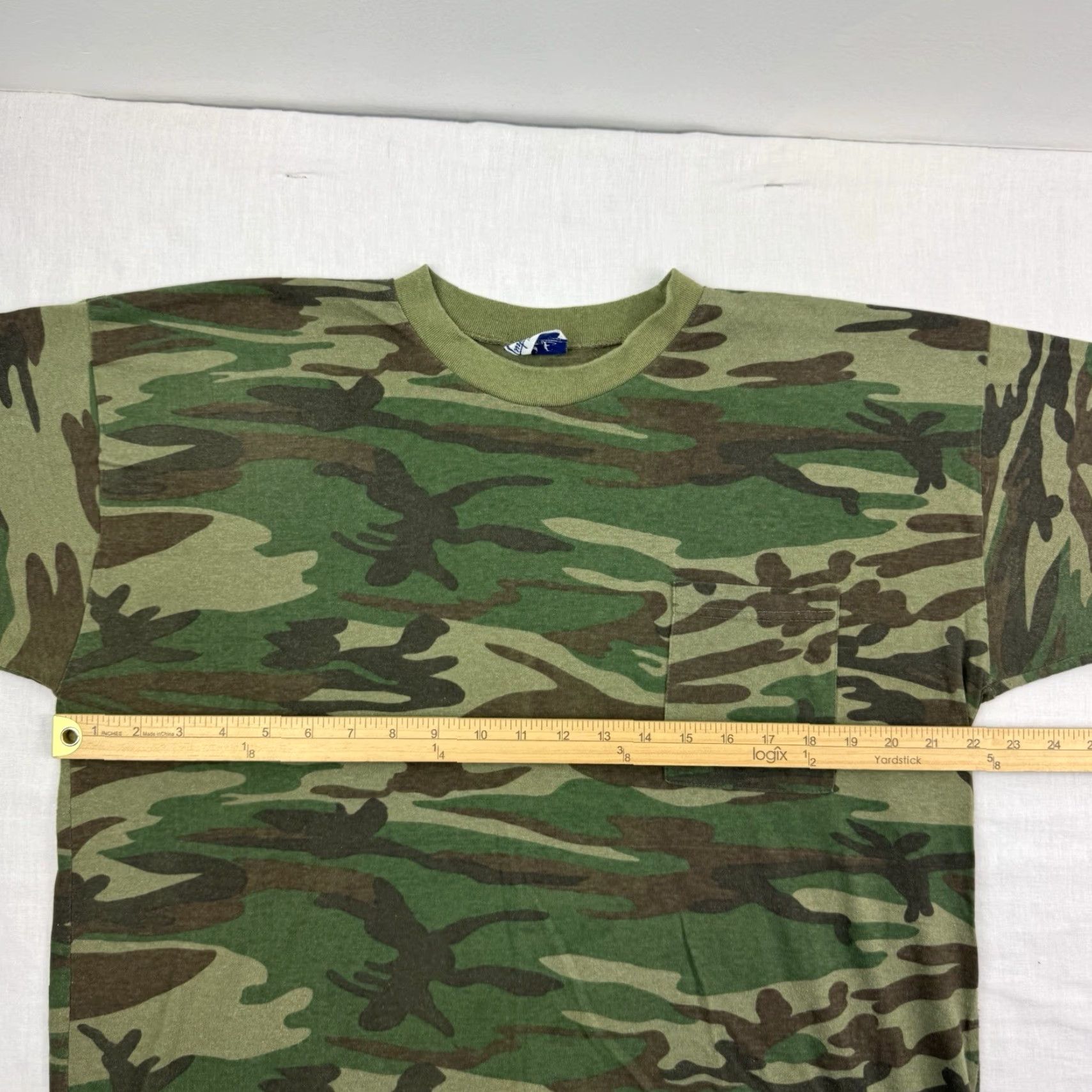 Imperial VINTAGE Imperial Camouflage T-Shirt Adult Large Shirt Men L Green 90s Hipster Military Outdoor USA Size US L / EU 52-54 / 3 - 6 Thumbnail