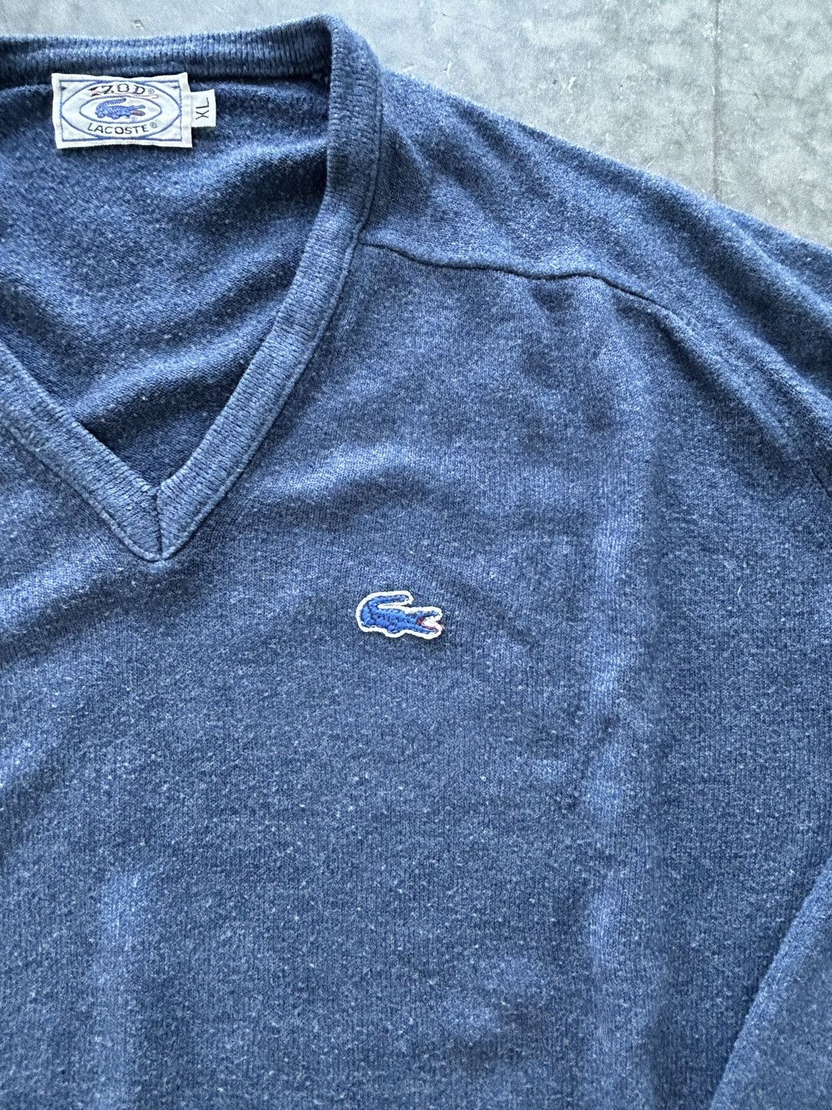 Lacoste Vintage 90s Izod Lacoste V Neck Sweater Size US XL / EU 56 / 4 - 2 Thumbnail