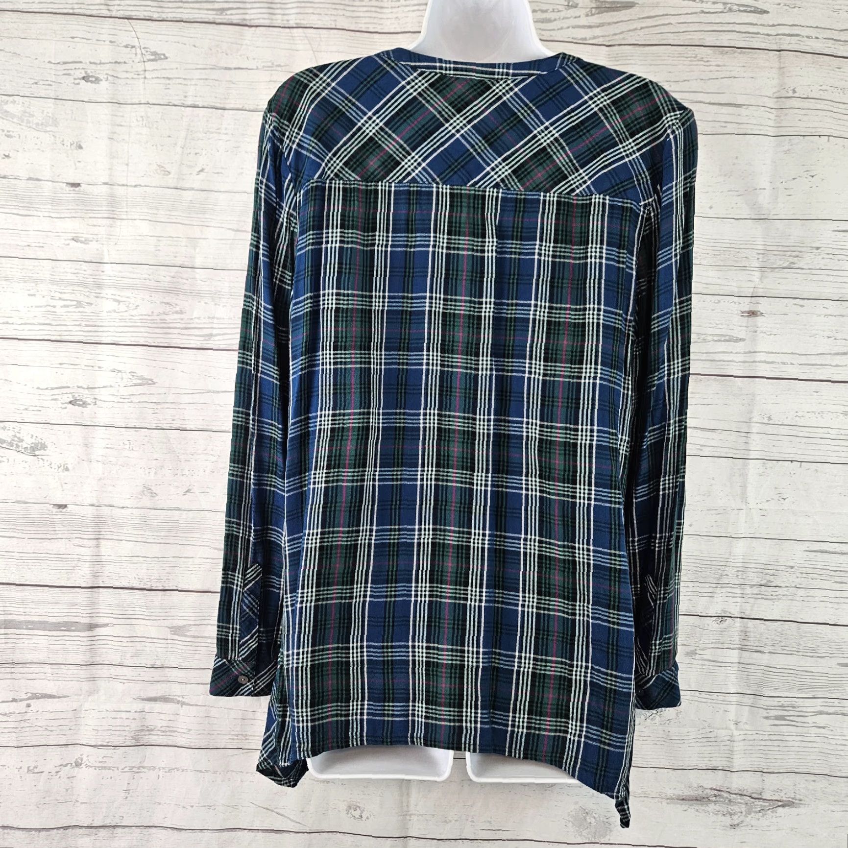 J. Jill J. Jill Womens Button-Up Top Sz M Blue Green Plaid Long Sleeve Rayon Shirt Womens Medium Color Green-Blue Jersey Size M / US 6-8 / IT 42-44 - 3 Thumbnail