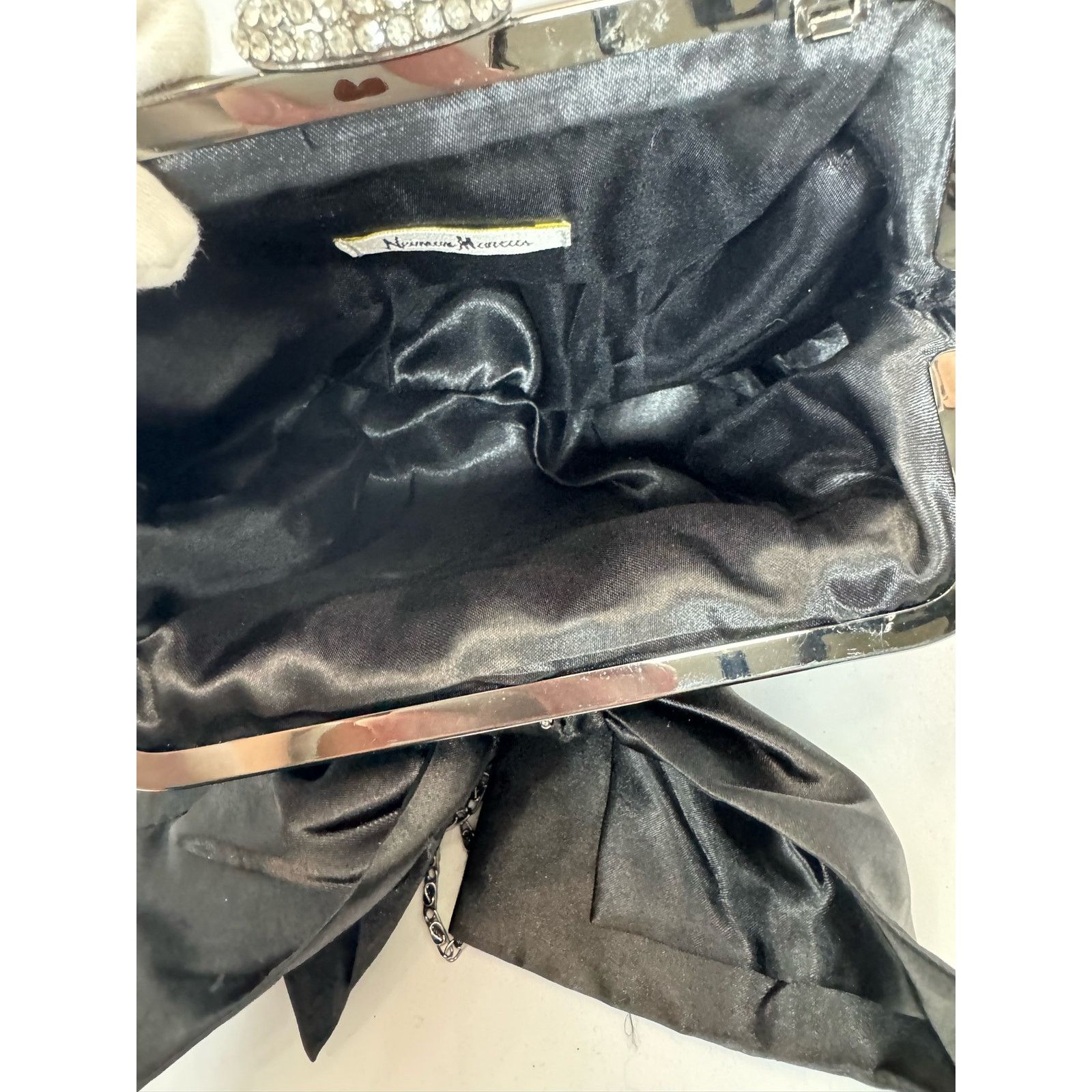 Neiman Marcus Neiman Marcus Black Velvet Vintage Clutch Size ONE SIZE - 5 Thumbnail