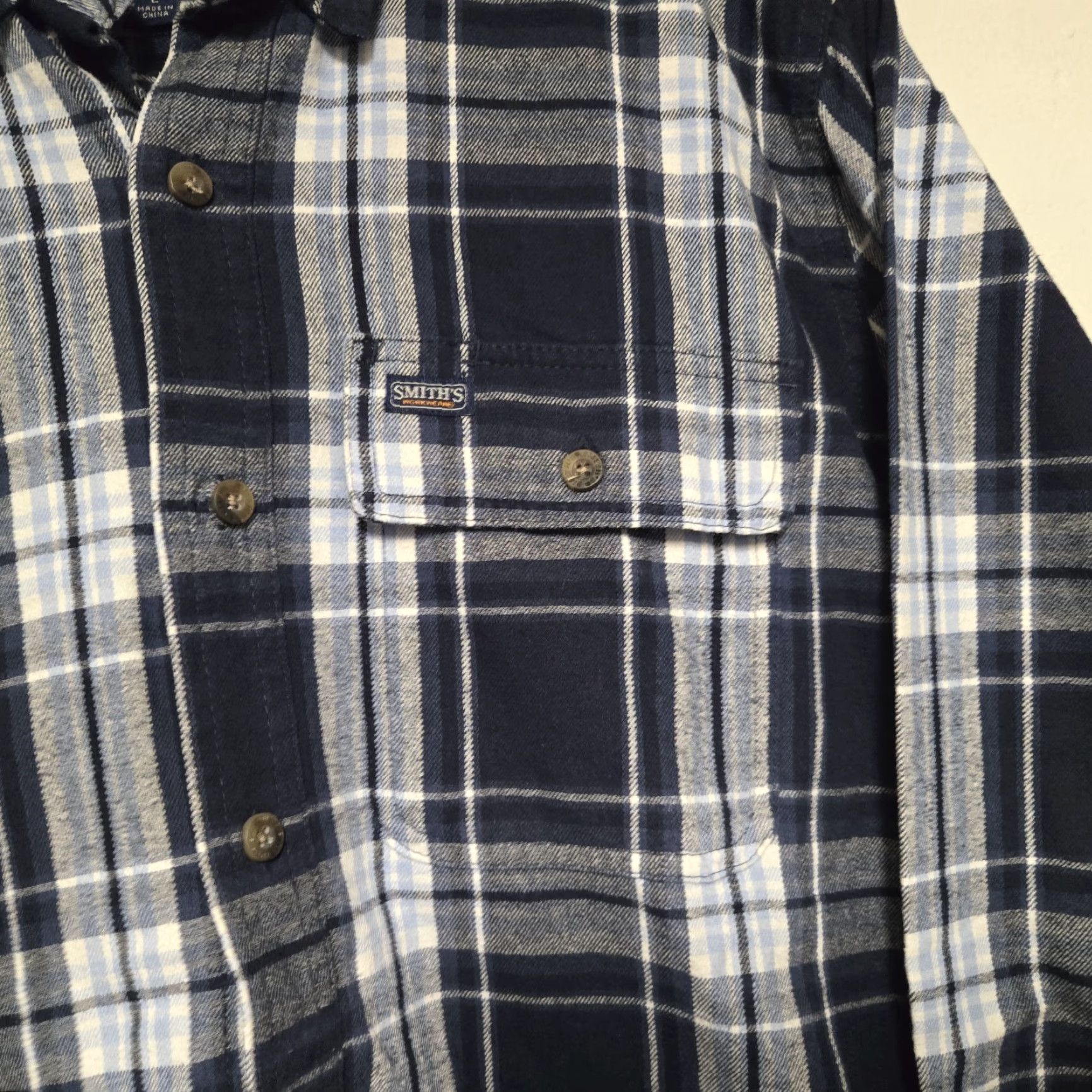 Vintage Smith's Workwear Mens Button-Up Shirt Plaid Flannel Blue Size L Size US L / EU 52-54 / 3 - 5 Thumbnail