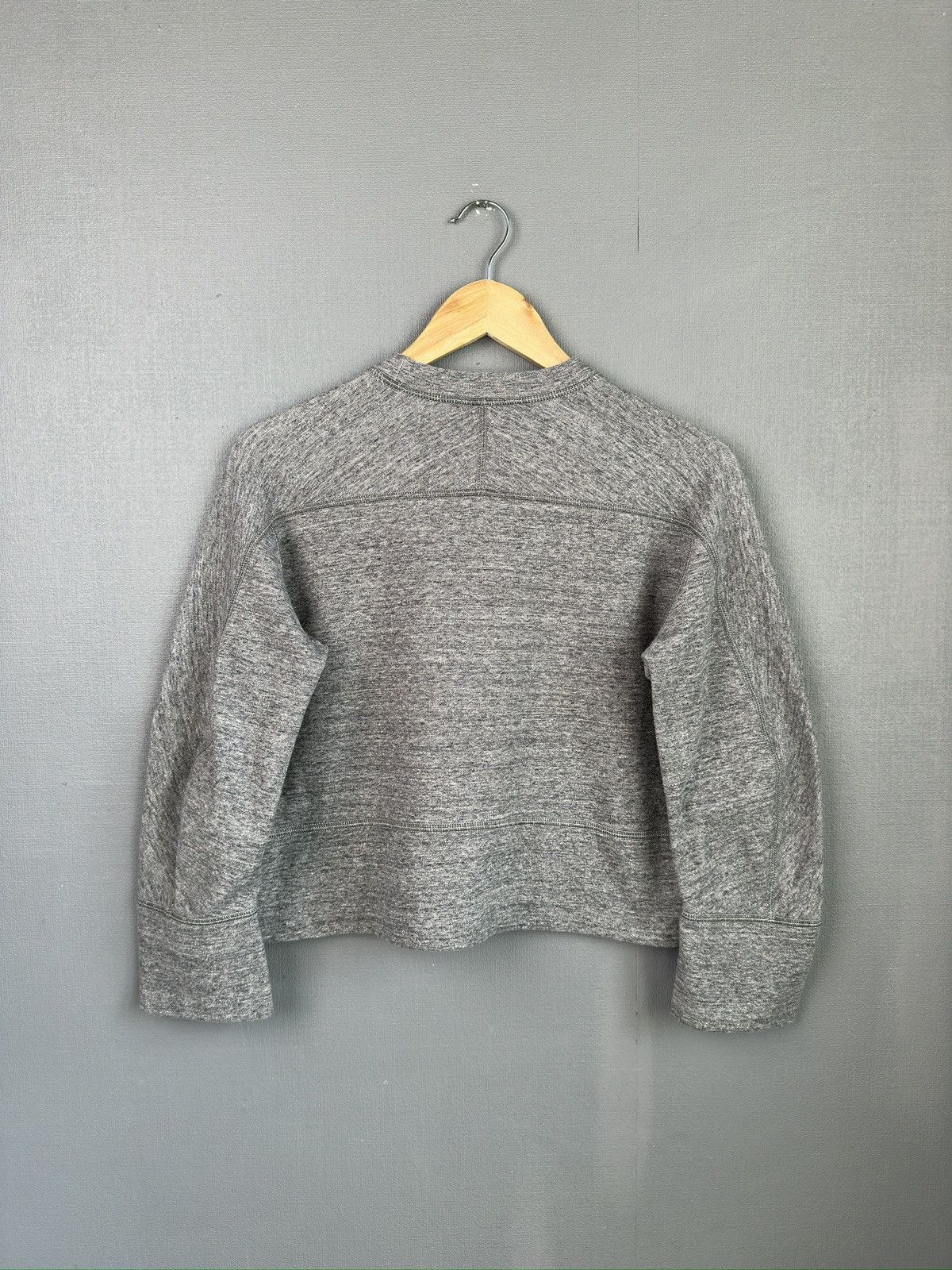 Dsquared2 DSQUARED2 Cropped Boxy Fit Grey Sweatshirt Small Logo Size XS / US 0-2 / IT 36-38 - 2 Thumbnail