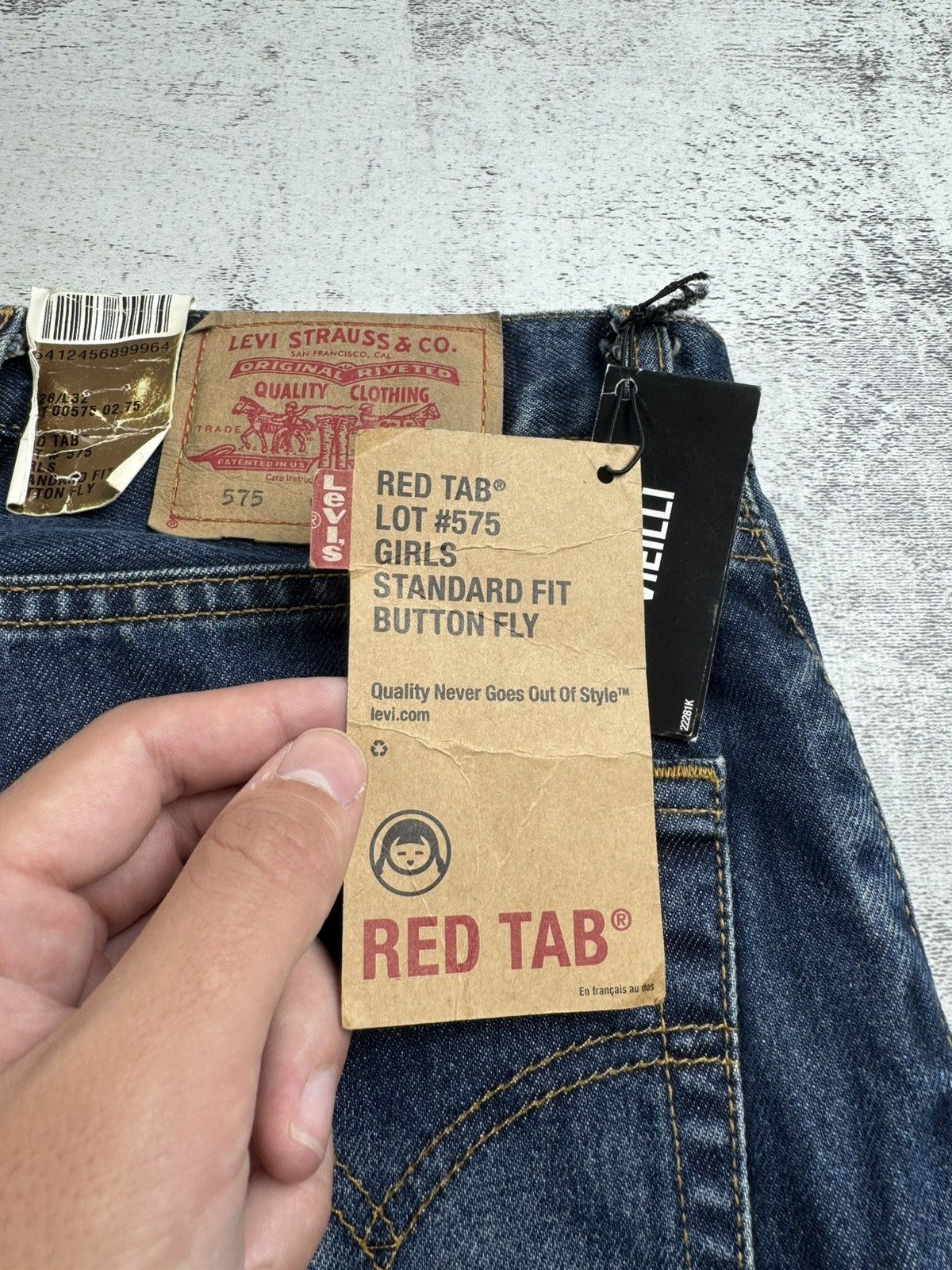 Levi's Levi’s 575 NEW W28 L32 Standard Fit Red Tab Blue Button Fly Denim Jeans Trousers Size 28" / US 6 / IT 42 - 9 Thumbnail