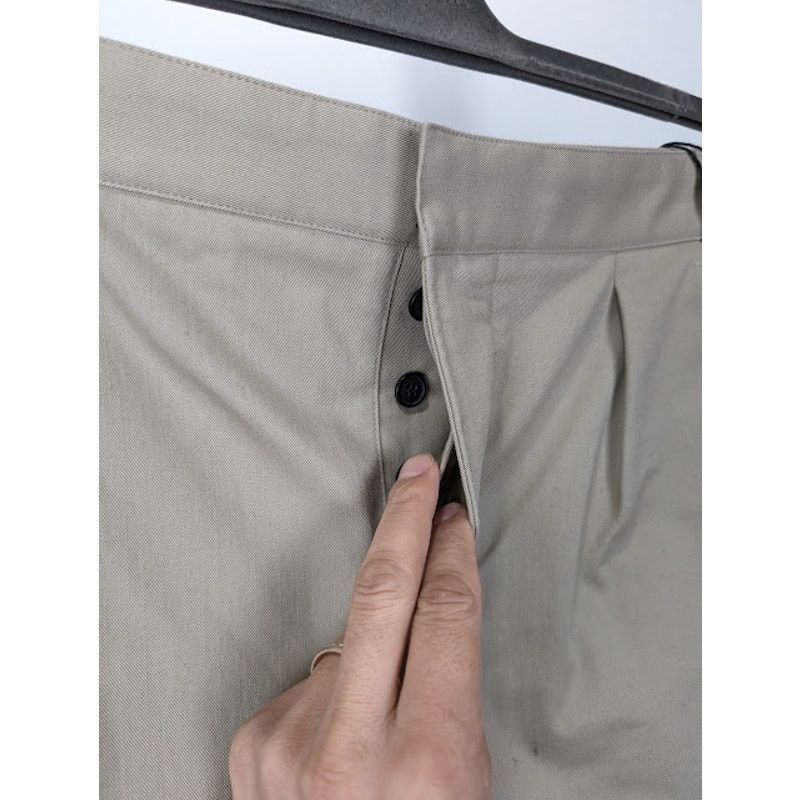 Saint Laurent Paris o1rshd1 Pleated Chino Bermuda Shorts Cotton Serge in Beige Size US 40 / EU 56 - 6 Thumbnail