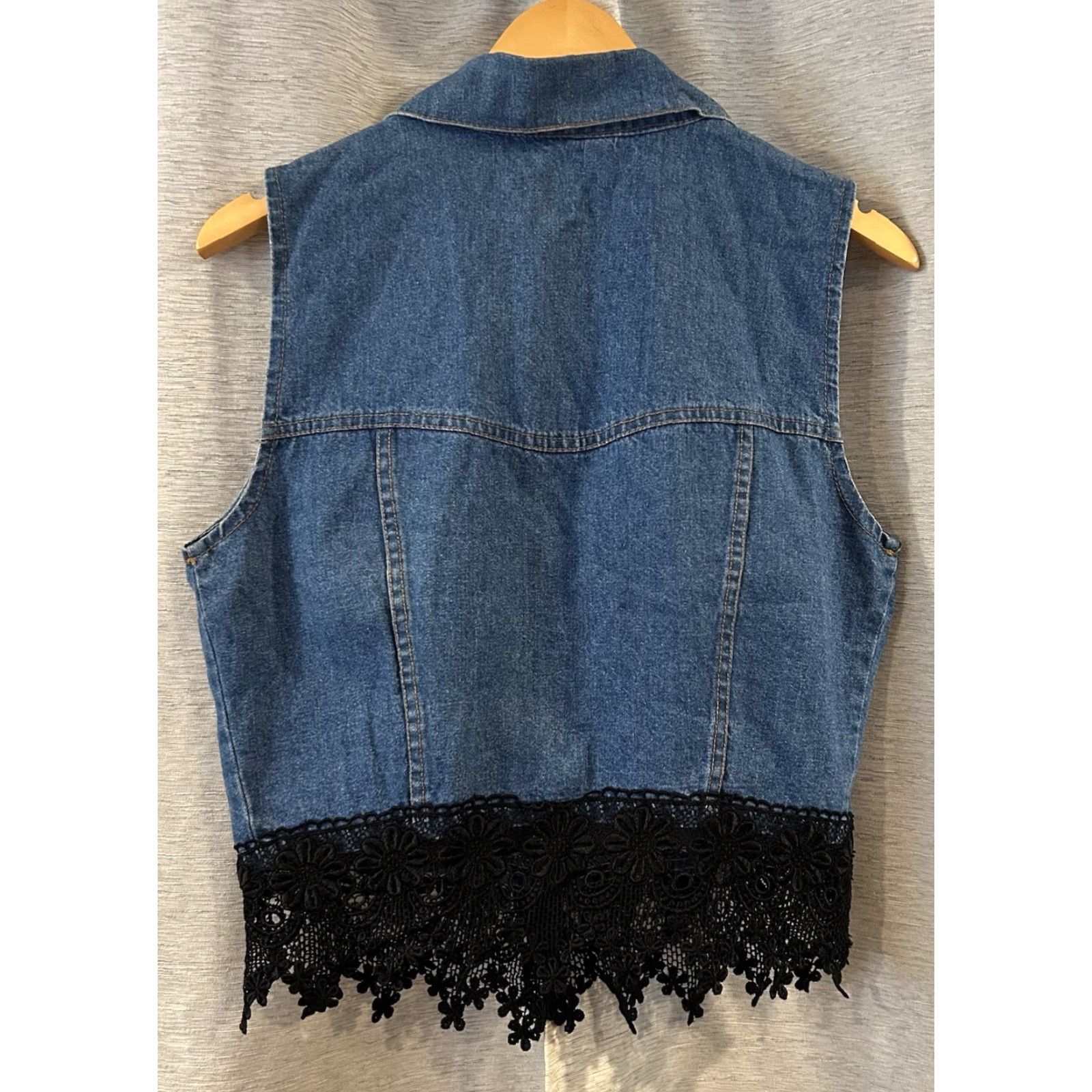 Vintage VINTAGE USIX Denim Vest Black Lace Size Medium USA Vest Denim M Black USA 90s Ladies Mens Size M / US 6-8 / IT 42-44 - 3 Thumbnail