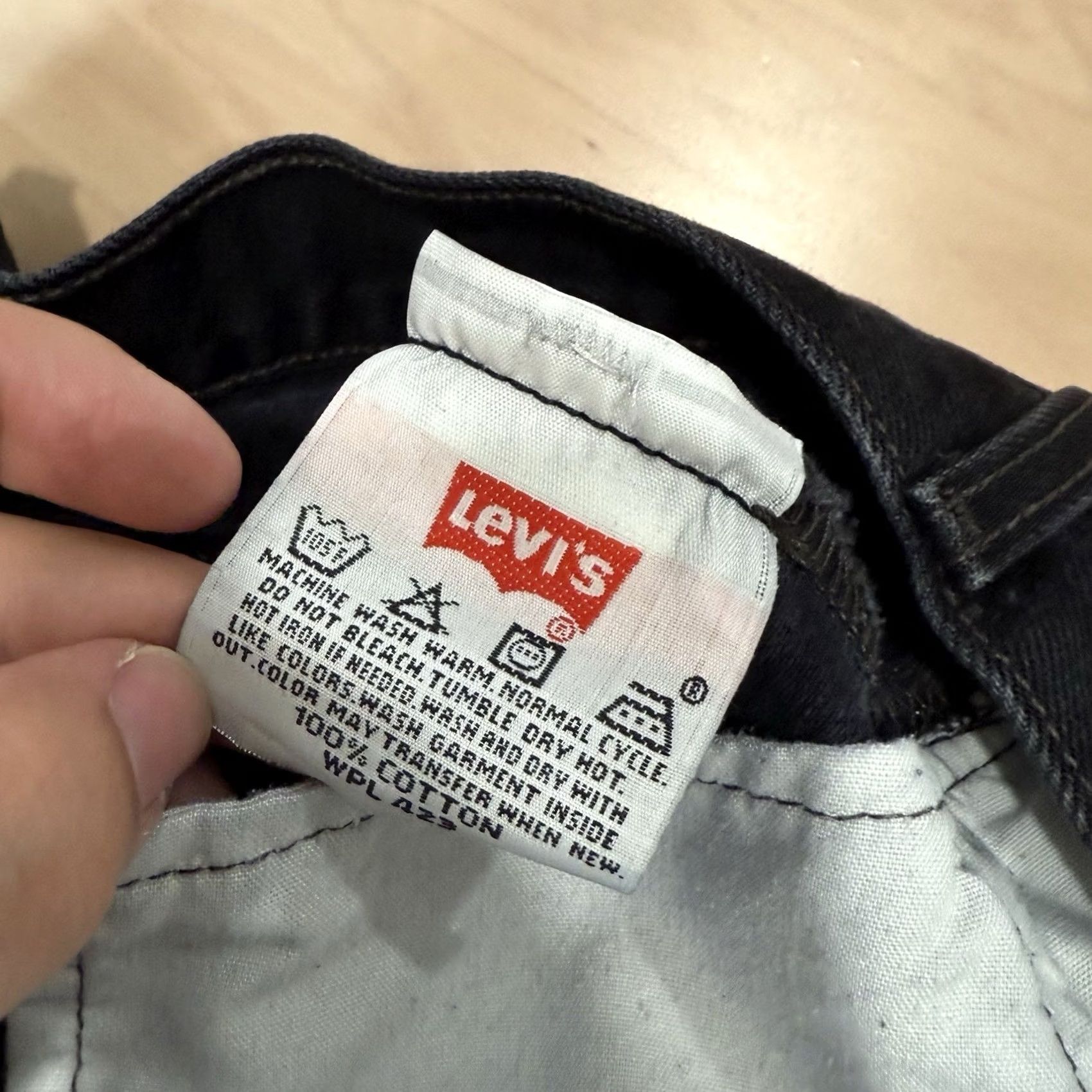 Levi's VINTAGE Levi's 501 Jeans Black Denim Straight Button Fly 32 Mens USA 90s Western Workwear NYC Size US 32 / EU 48 - 7 Thumbnail