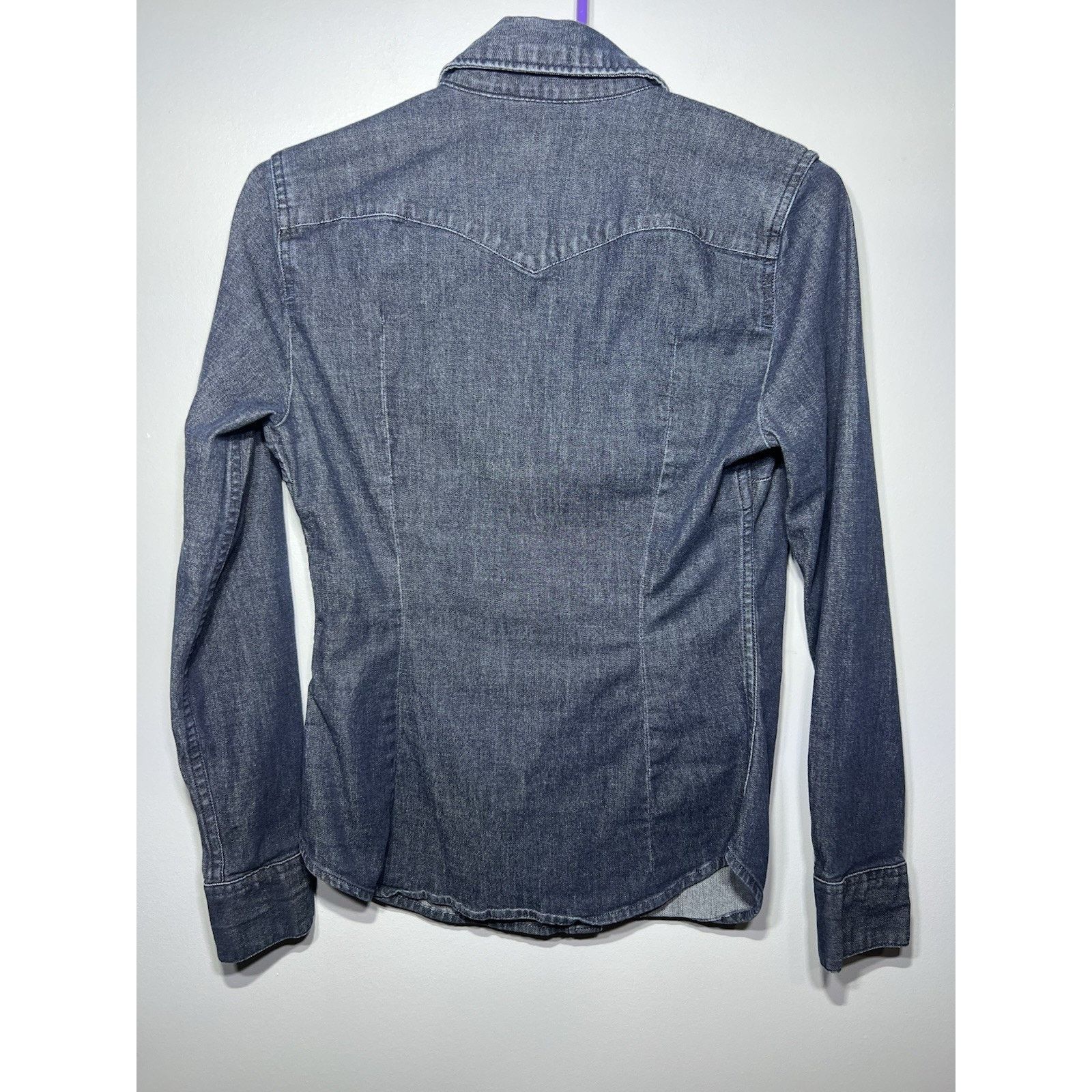 Levi's Levi's Tailored Fit Pearl Snap Blue Denim Western Shirt XS Size XS / US 0-2 / IT 36-38 - 2 Thumbnail