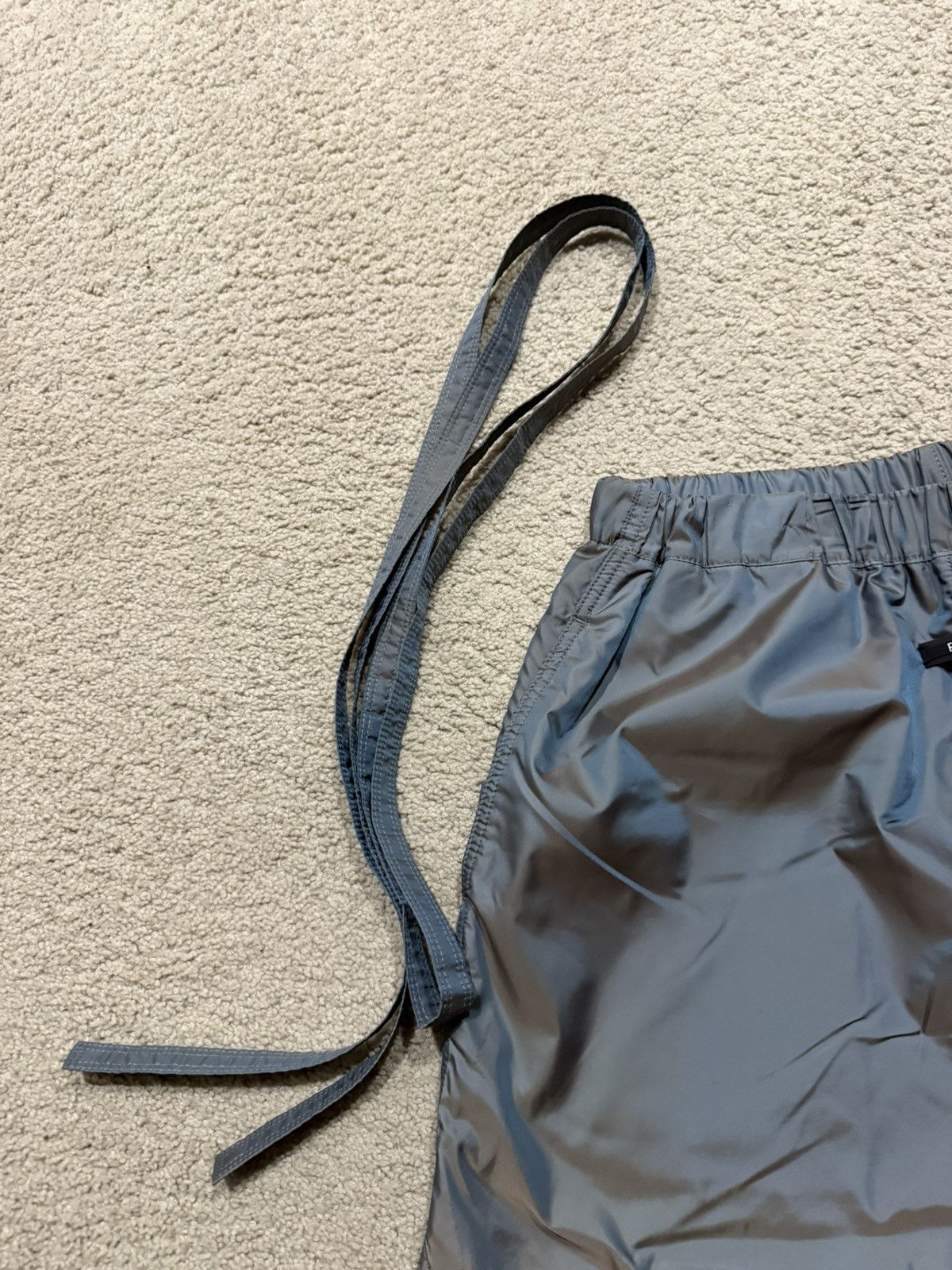 Fear of God Fear of God, green iridescent military shorts Size US 30 / EU 46 - 11 Thumbnail