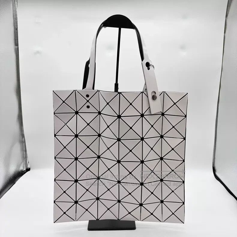 Issey Miyake Issey Miyake White Handbag Size ONE SIZE - 1 Thumbnail
