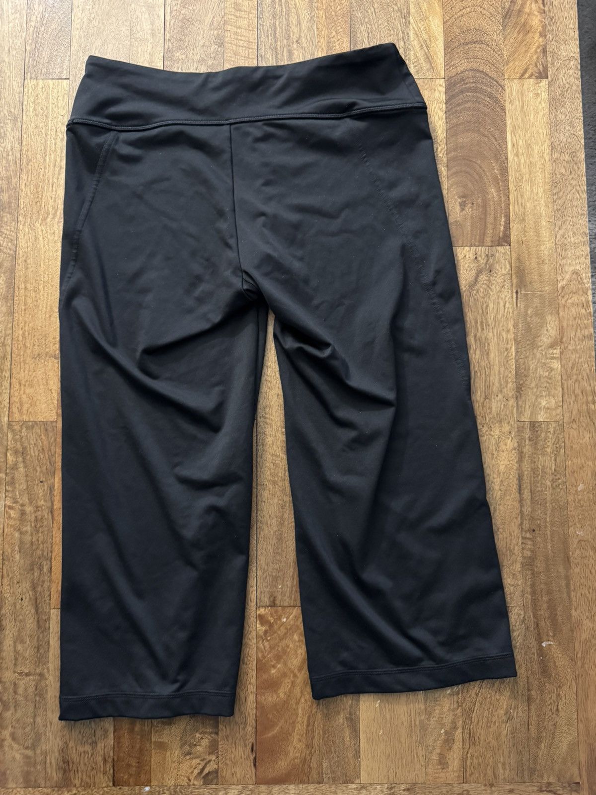 Nordstrom Zella Black Capri Leggings Womens M Athletic Size 30" / US 8 / IT 44 - 2 Thumbnail