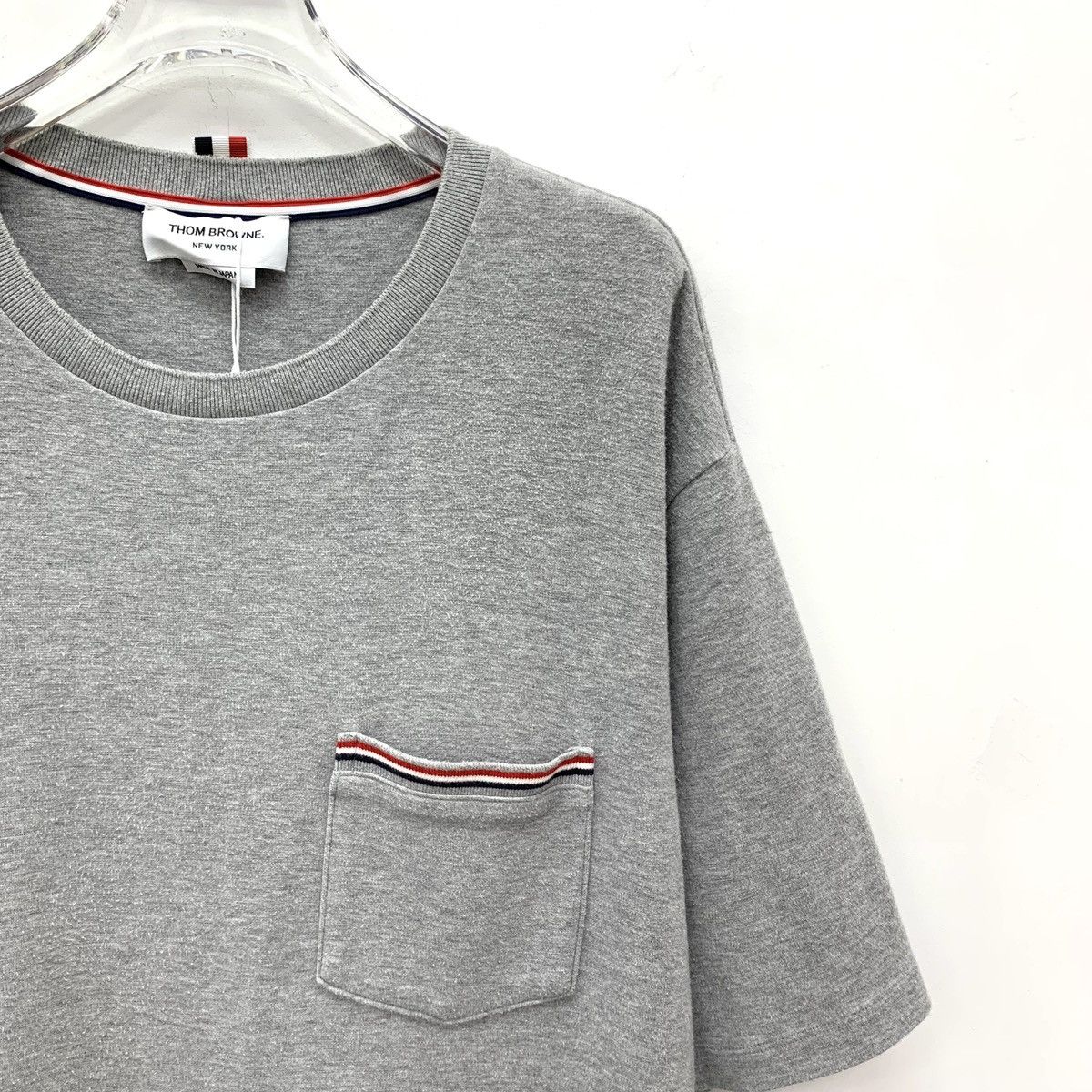 Thom Browne THOM BROWNE Grey Pocket Stripe Crew Neck T-shirt K26WX Size US L / EU 52-54 / 3 - 3 Thumbnail