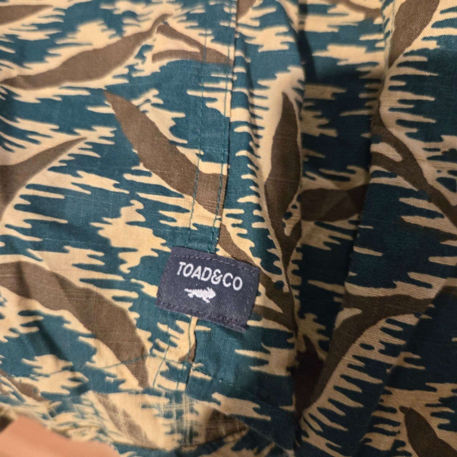 Toad&Co Toad & Co mens Fletch button up short sleeve shirt sz M Size US L / EU 52-54 / 3 - 6 Thumbnail