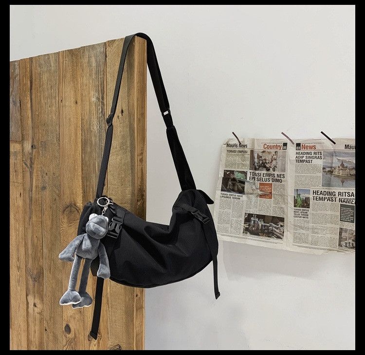 Japanese Brand × Vintage Outdoor retro puffer hobo bag shoulder messenger bag Size ONE SIZE - 3 Thumbnail