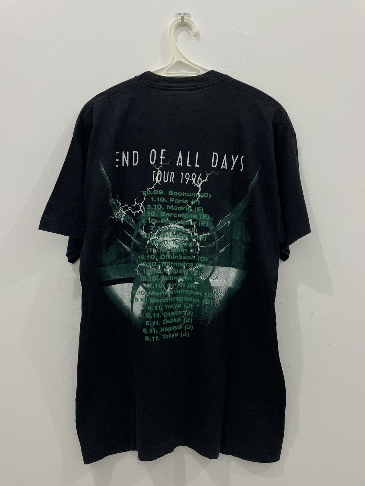 Vintage Vintage Rage "End of All Days" tour shirt from 1996 Size US L / EU 52-54 / 3 - 2 Thumbnail