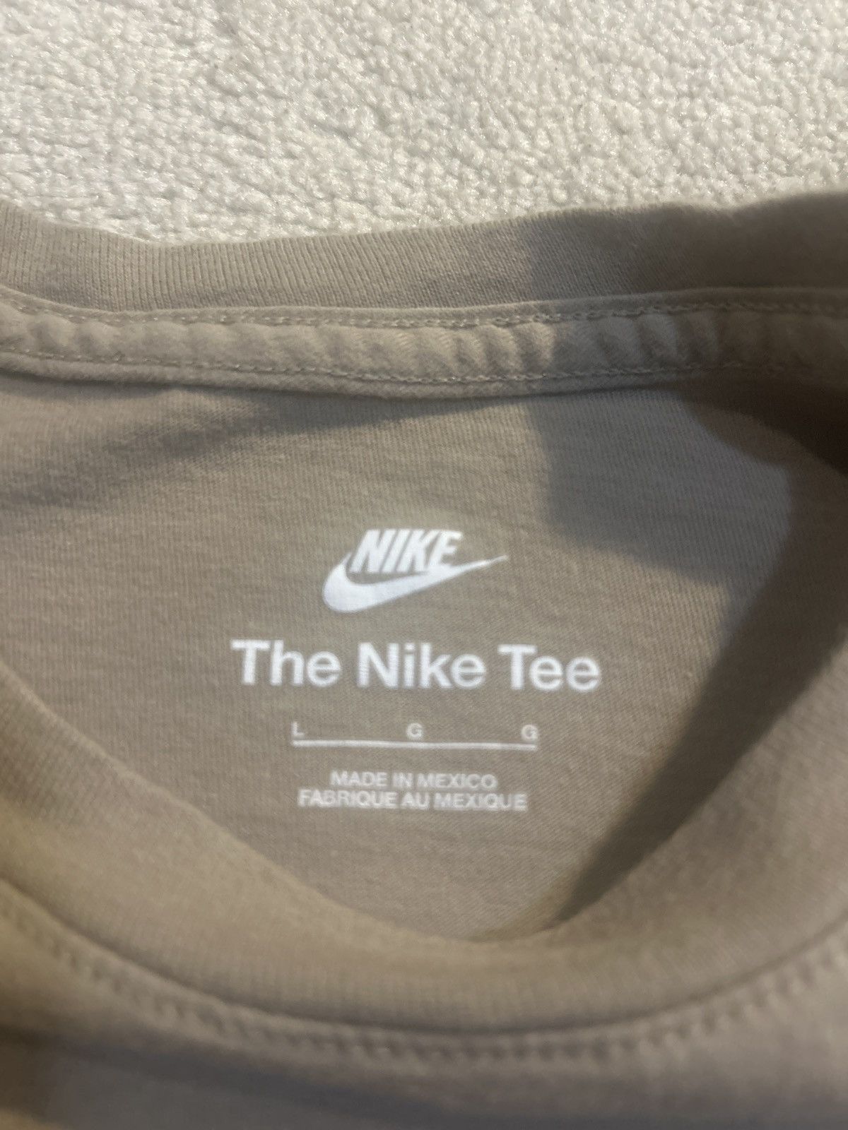 Nike Beige Nike corner swoosh tee Size US M / EU 48-50 / 2 - 3 Thumbnail