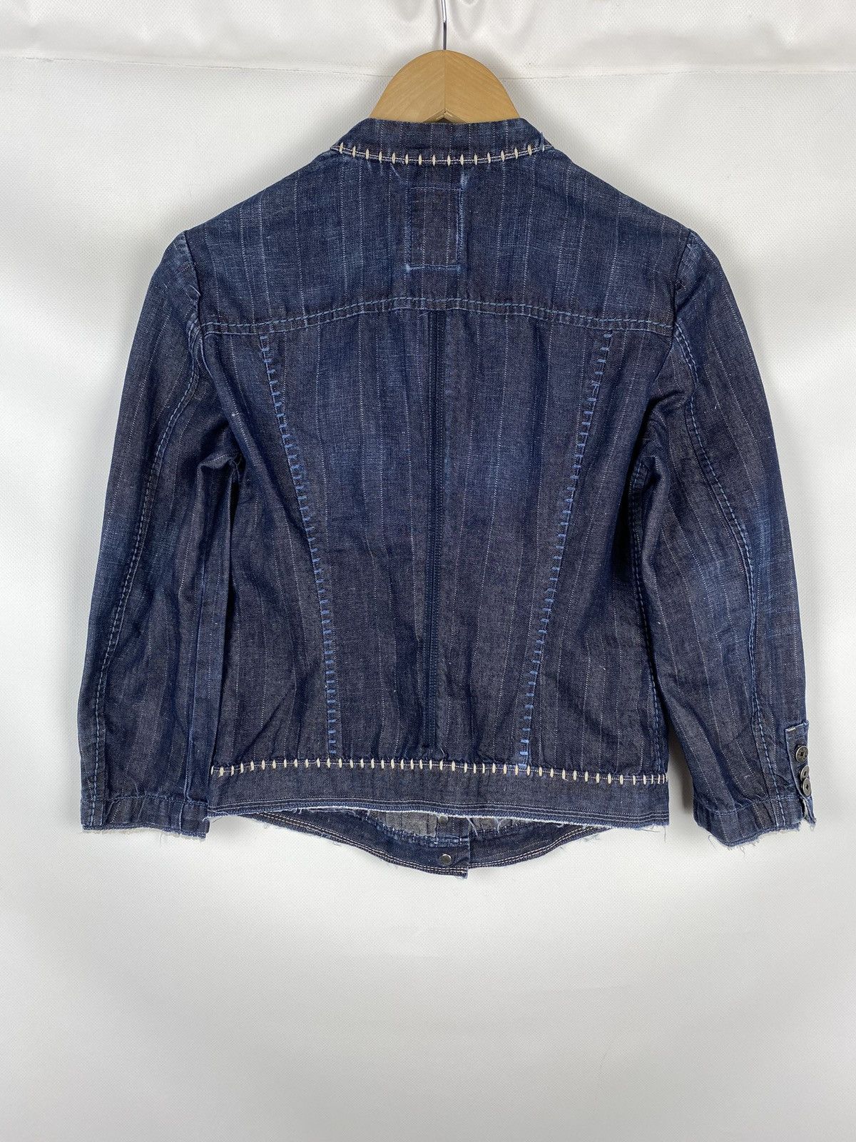 Marithe + Francois Girbaud Marithe Francois Girbaud vintage ladies light denim jacket Size M / US 6-8 / IT 42-44 - 12 Thumbnail