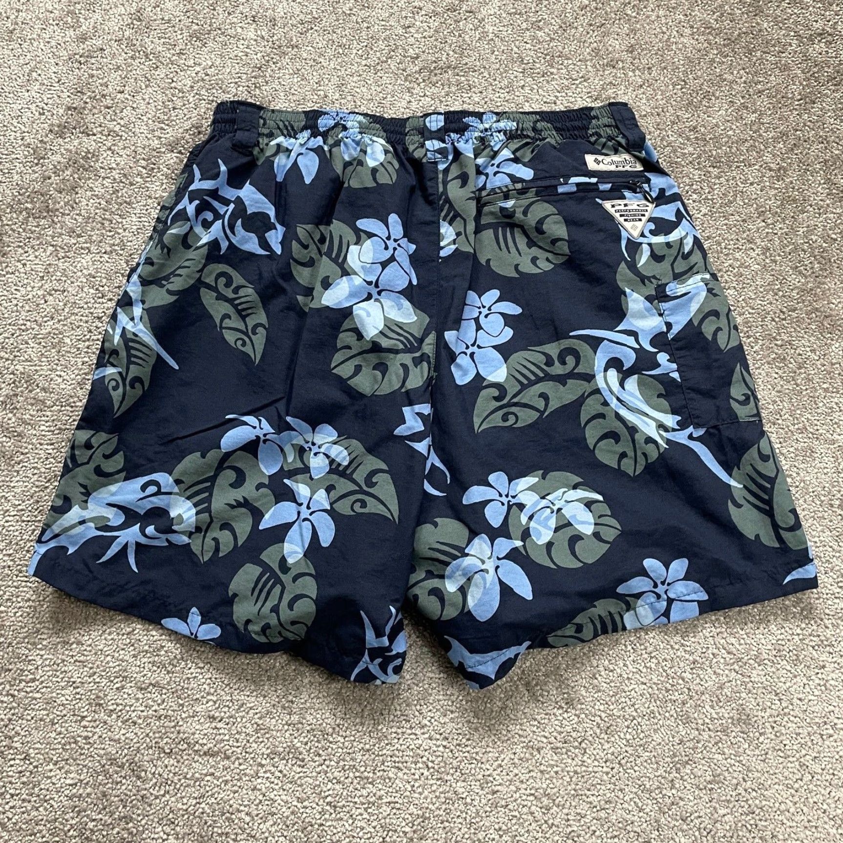 Vintage Columbia PFG Omni Shade Super Backcast Water Shorts Mens Medium Floral Trunks Size US 33 - 2 Thumbnail