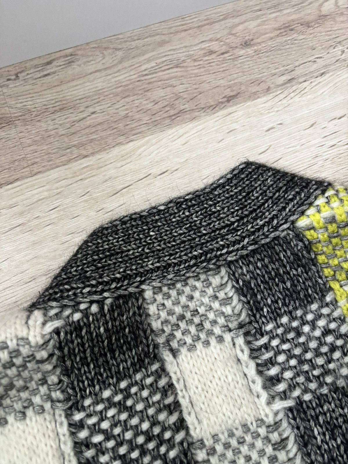 Alexander McQueen MCQ ALEXANDER MCQUEEN Checked knitted cardigan Size S / US 4 / IT 40 - 17 Thumbnail