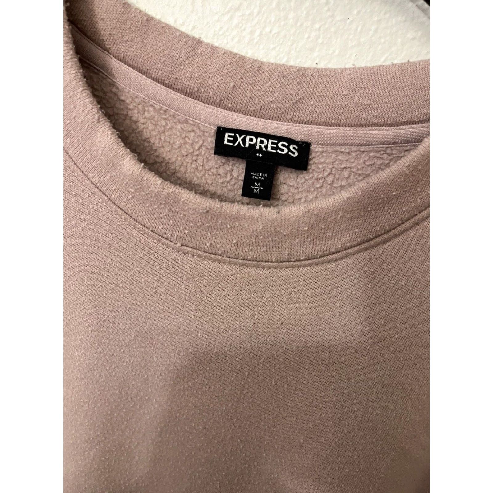 Express VINTAGE Express Pink Sweater Pullover Long Sleeve Scoop Neck Women’s Medium Cozy Front Pocket Size M / US 6-8 / IT 42-44 - 2 Thumbnail