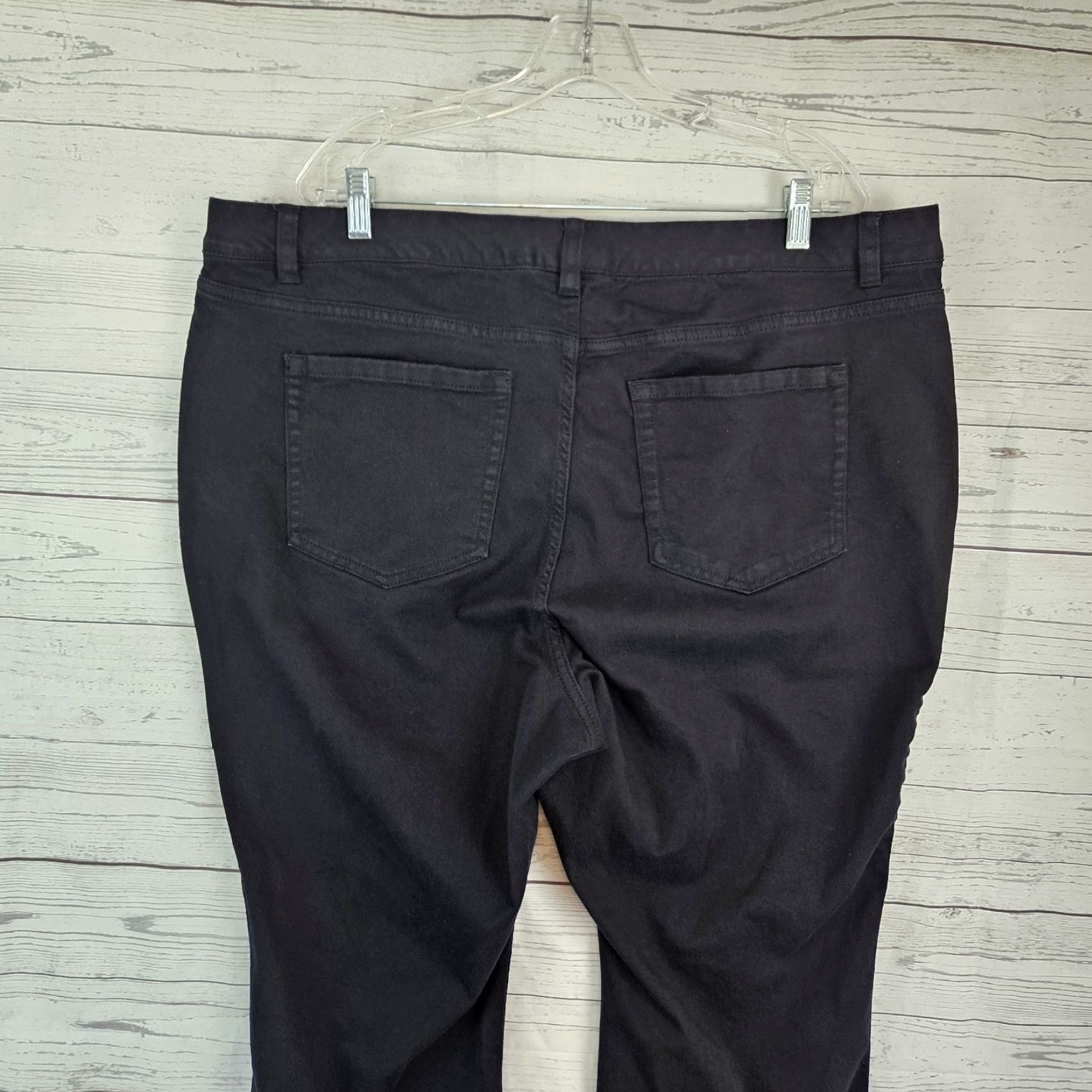 Vintage VINTAGE? No. Lane Bryant Womens Cropped Jeans Sz 20 Black High Rise Size 42" / US 20 - 4 Thumbnail