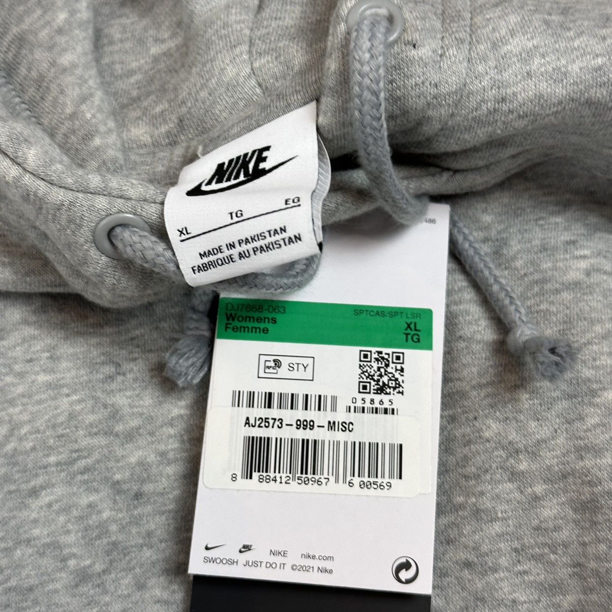 Nike Nike central swoosh hoodie XL streetwear 90s Size US XL / EU 56 / 4 - 4 Thumbnail