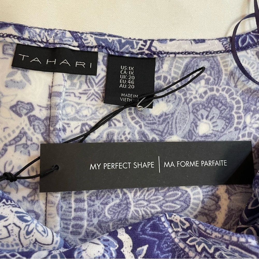 Elie Tahari NWT New Tahari Blue Paisley Short Sleeve Top Size 1X Size XL / US 12-14 / IT 48-50 - 8 Thumbnail