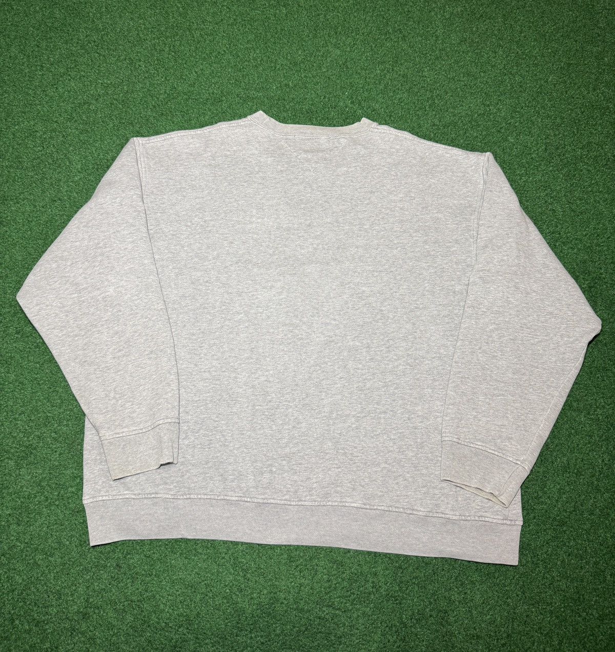 Tommy Hilfiger Vintage 90s Tommy Hilfiger Minimalist Retro XXL Sweatshirt Size US XXL / EU 58 / 5 - 4 Thumbnail