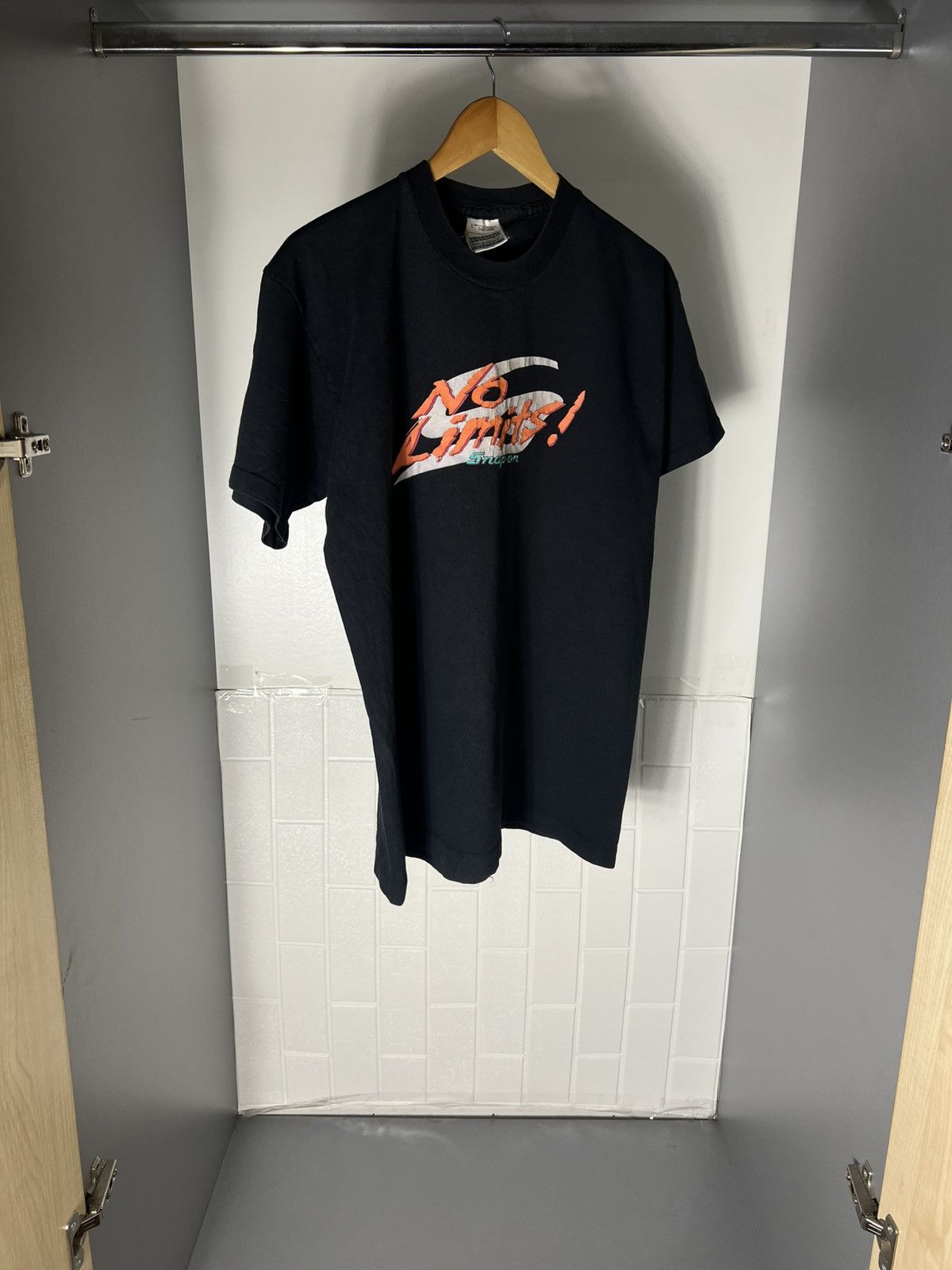Band Tees VINTAGE NO LIMITS SNAP-ON ROCK T-SHIRT METAL RETRO Y2K 90s Size US L / EU 52-54 / 3 - 3 Thumbnail