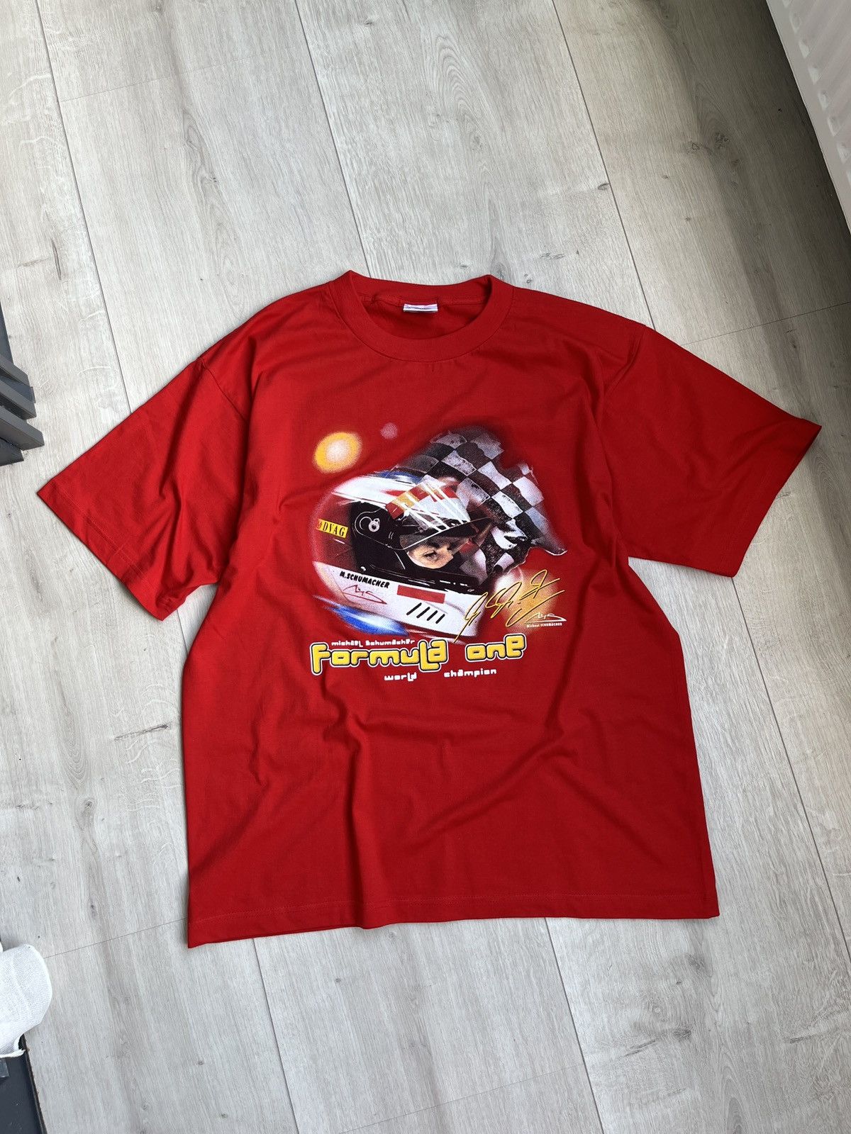 ② Ferrari – signé Michael Schumacher & Rubens Barrichello - Marques