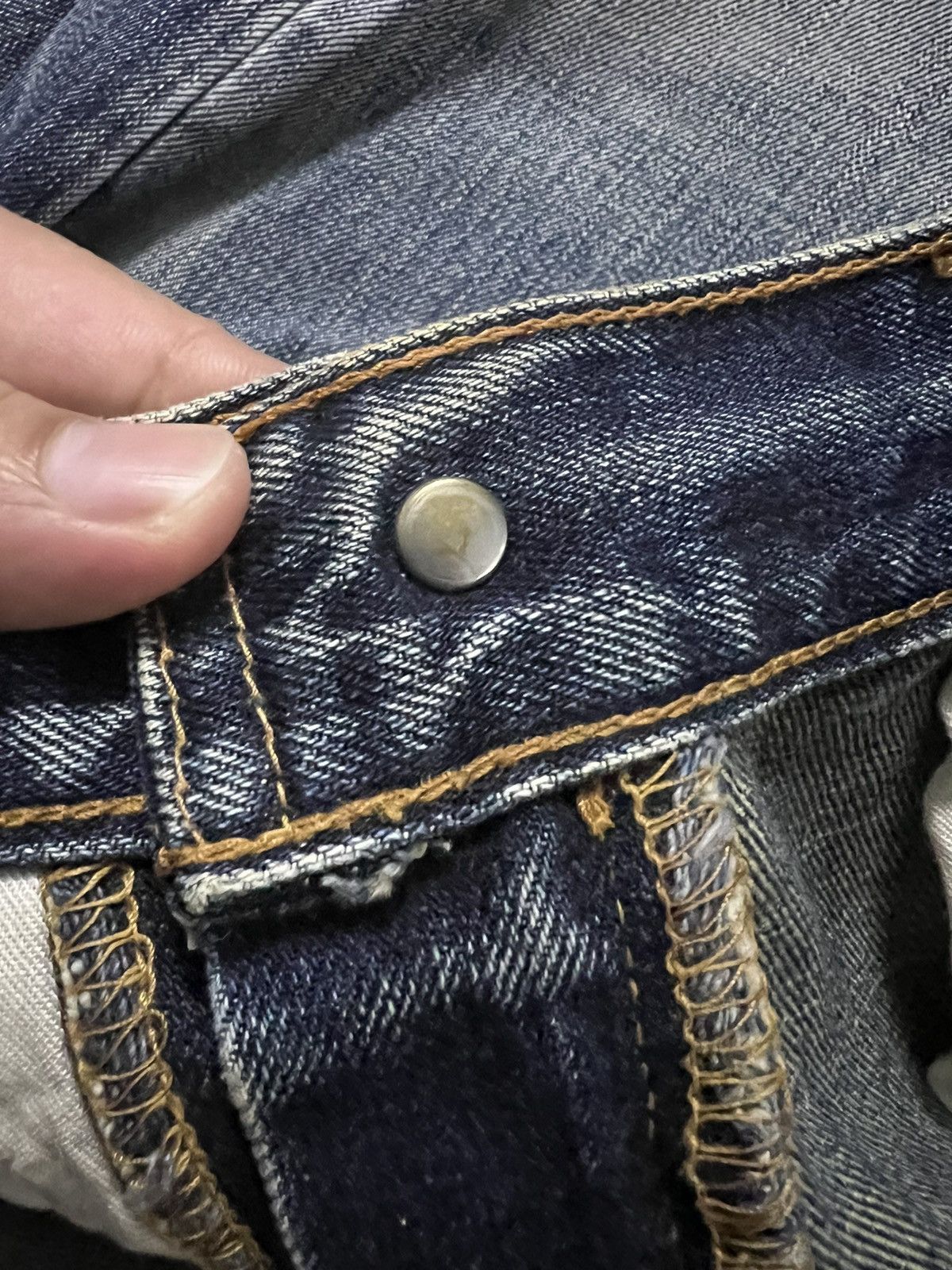 Levi's × Levi's Vintage Clothing VINTAGE LEVIS 505 DISTRESSED JEANS Size US 28 / EU 44 - 8 Thumbnail