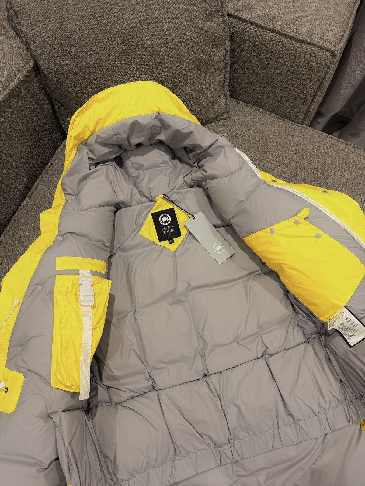 Canada Goose CANADA GOOSE Snow Mantra Parka Down Jacket Coat Size M Size US M / EU 48-50 / 2 - 12 Thumbnail