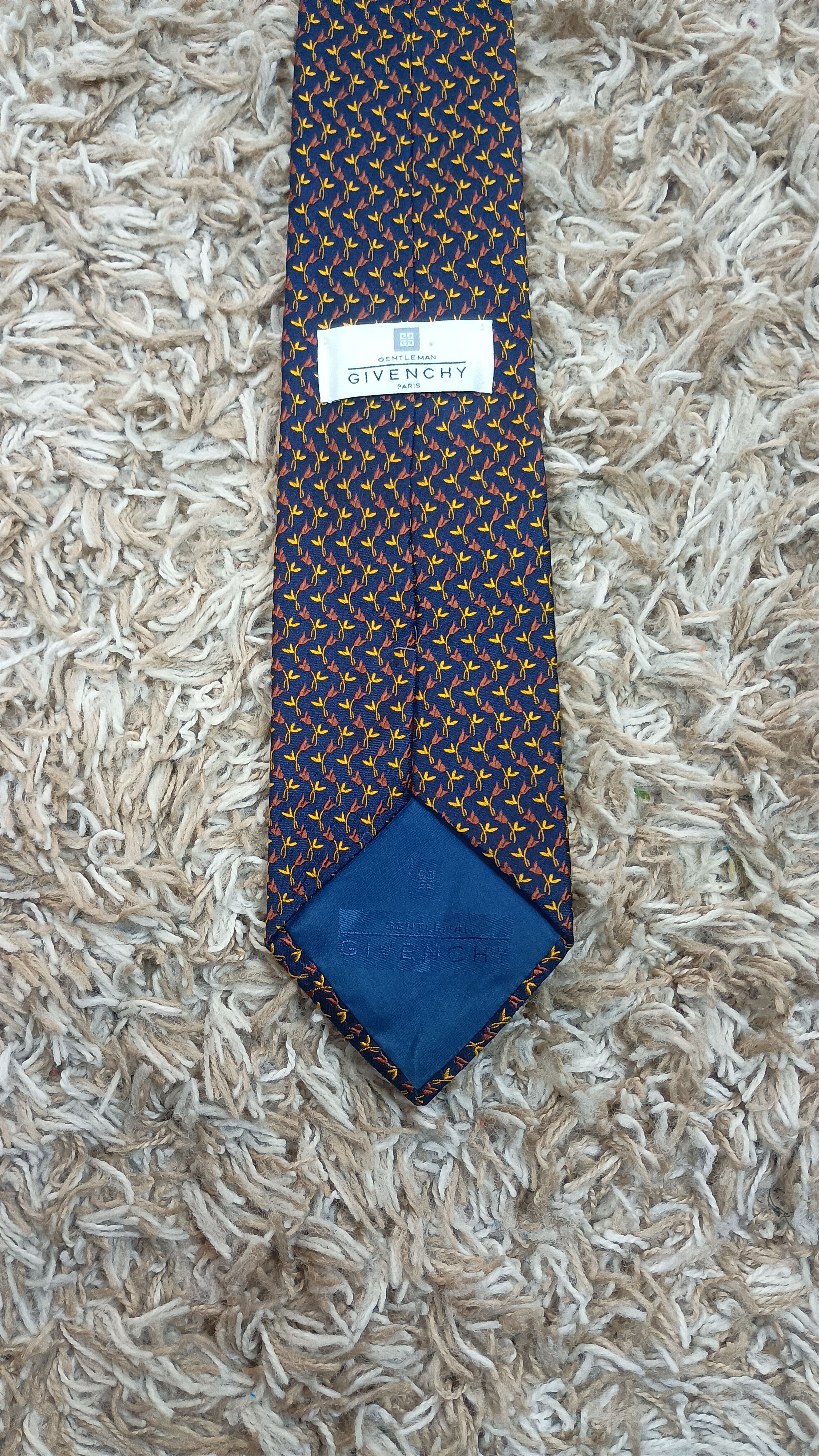 Givenchy Vintage made in italy Givenchy tie 100%silk Size ONE SIZE - 4 Thumbnail