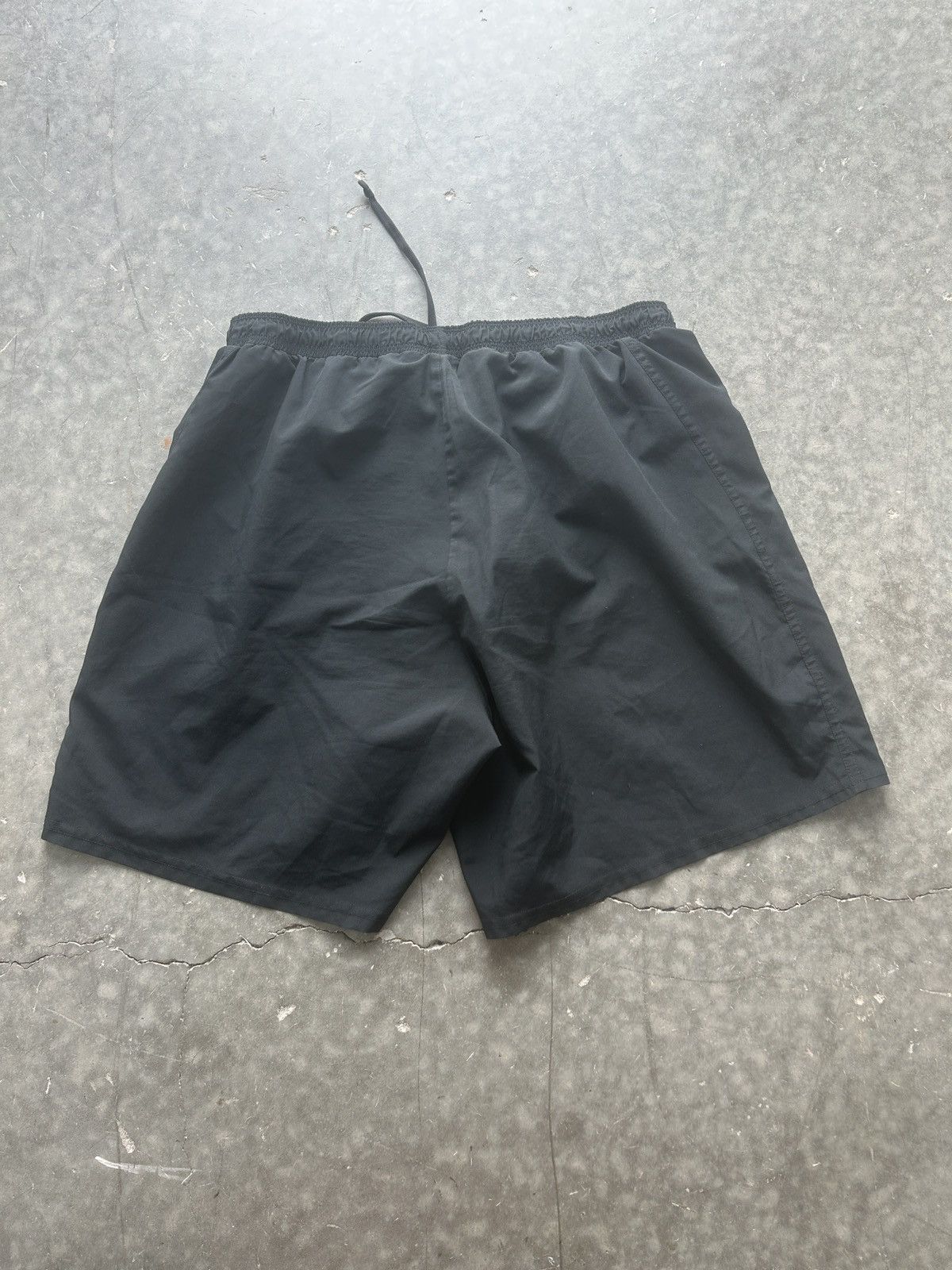 Mountain Hardwear × Vintage Vintage Y2K Mountain Hardwear Gym Shorts Size US 30 / EU 46 - 6 Thumbnail