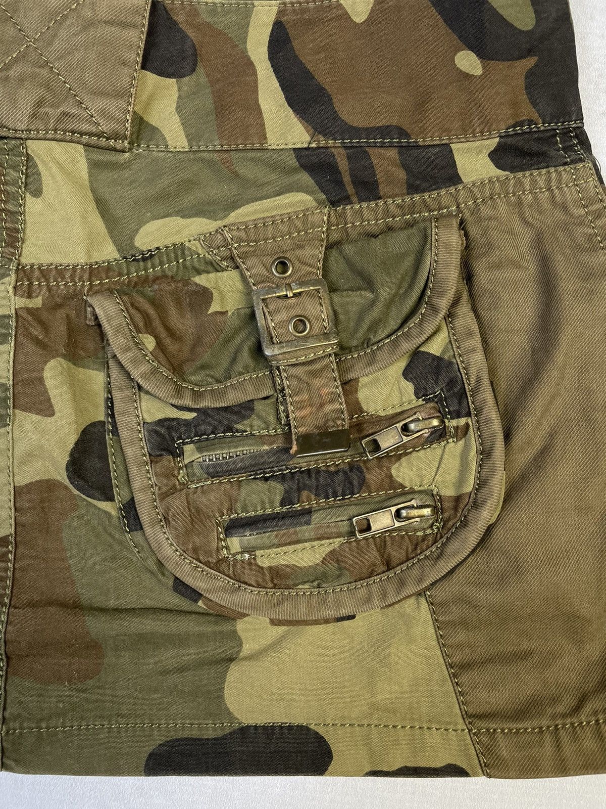 GOA 2000s Moussy Cargo Camo Micro Skirt Size 27" / US 4 / IT 40 - 6 Thumbnail