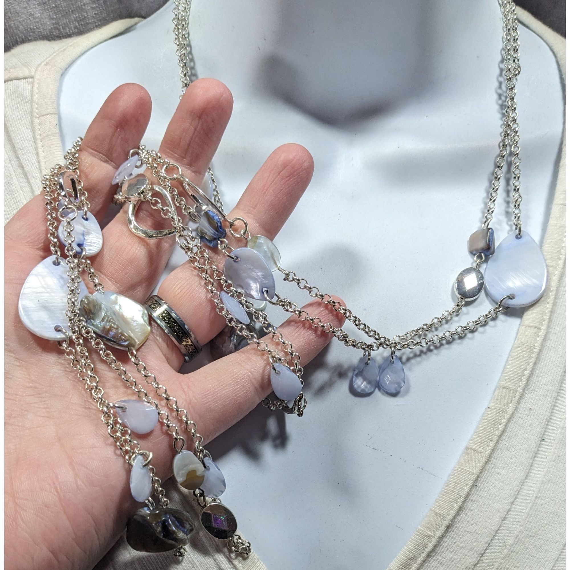 Other Mermaidcore Pastel Blue Shell And Silver Tone Chain Necklace Size ONE SIZE - 3 Thumbnail