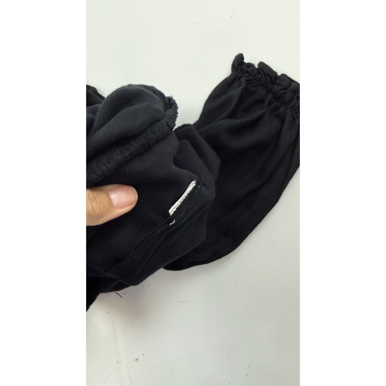 Zara VINTAGE Zara Basic Blouse Womens L Black Embroidered Floral Boho Ruffle Long Sleeve Size L / US 10 / IT 46 - 6 Thumbnail