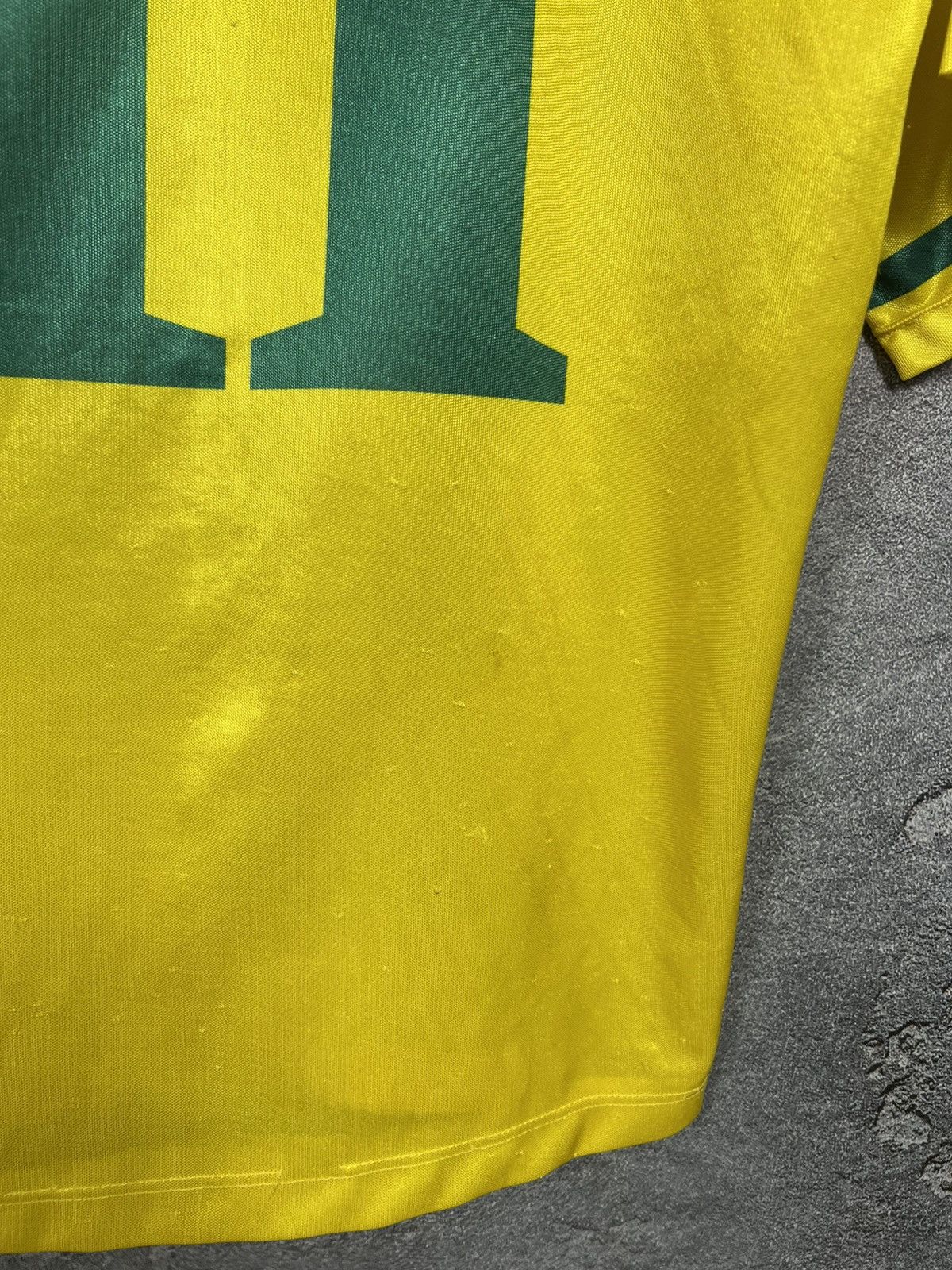 Vintage Vintage 90s Perola Brazil #11 Jersey T-shirt Size US L / EU 52-54 / 3 - 14 Thumbnail